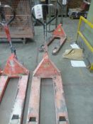 Linde 2000Kg short reach hand pallet truck