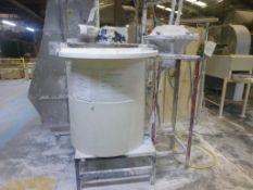 950mm dia x 1050mm high GRP mixing tank with motorised agitator and stand mounted vibratory feeder