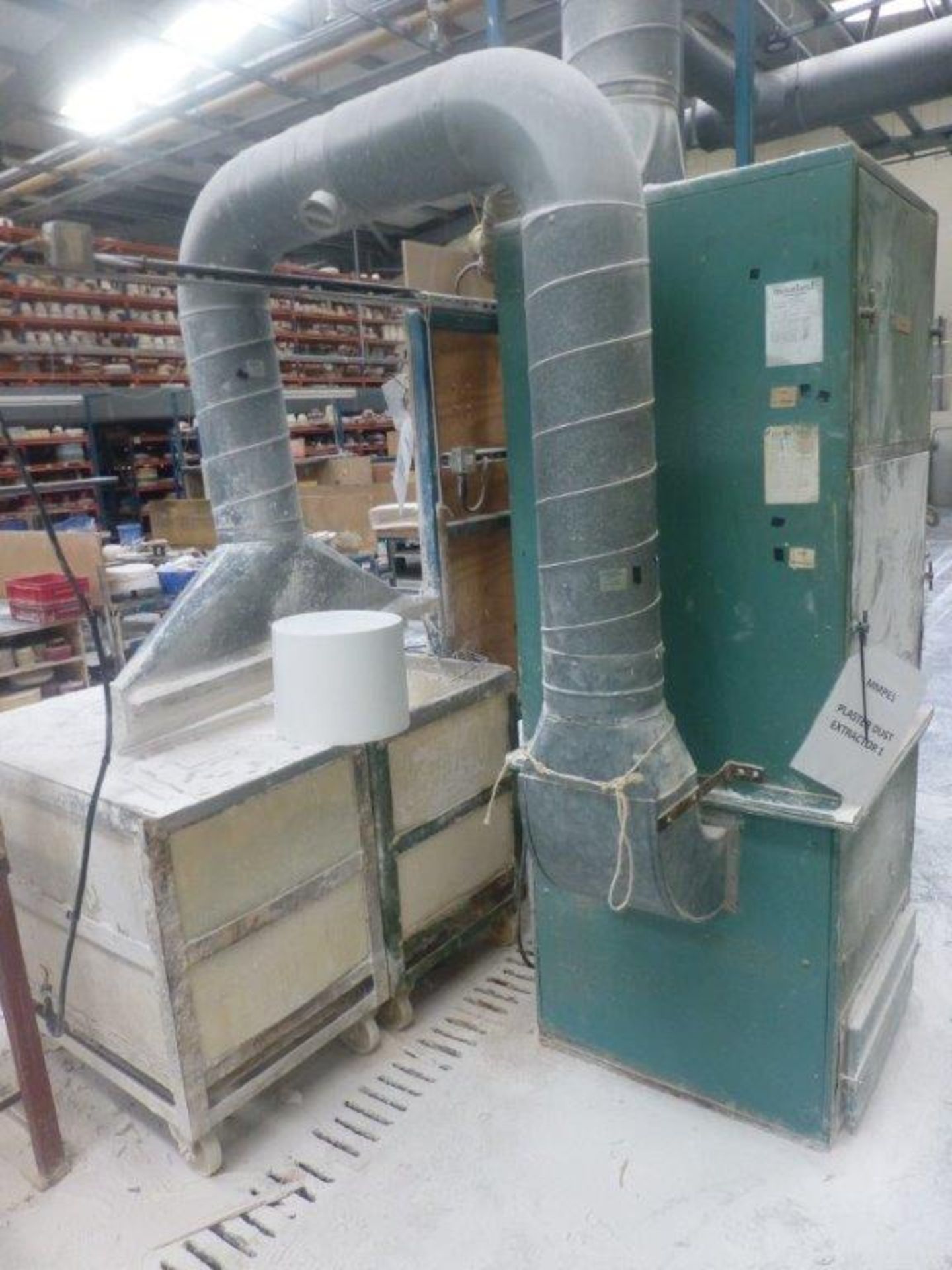 DCE Unimaster single chamber dust collection unit with ducting to roof, Plant No MMPE1 Plaster - Image 2 of 3