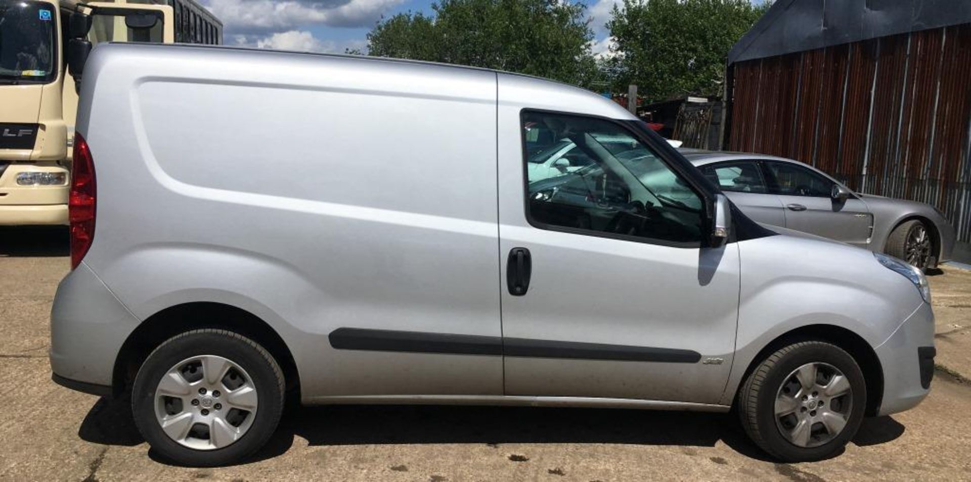 Vauxhall Combo L1 diesel 2000 1.3 CDTI 16v H1 Sportive van sign written panel van, registration - Image 8 of 24