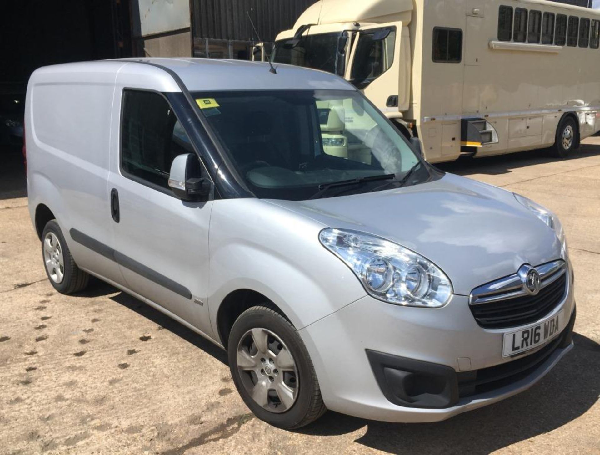 Vauxhall Combo L1 diesel 2000 1.3 CDTI 16v H1 Sportive van sign written panel van, registration