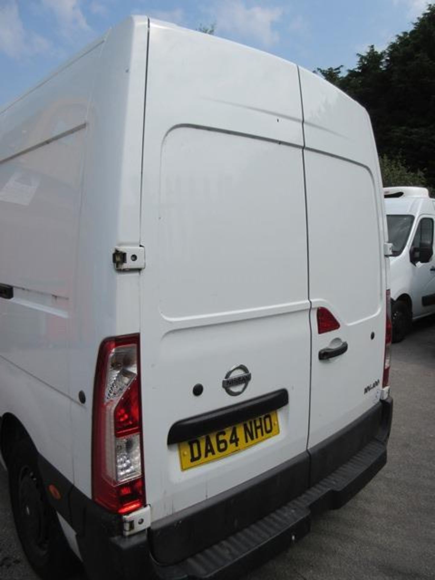 Nissan NV400 SE DCi panel van, 2298cc diesel, 125bhp Registration no. DA64 NHO Mileage: 323,409, - Image 4 of 9