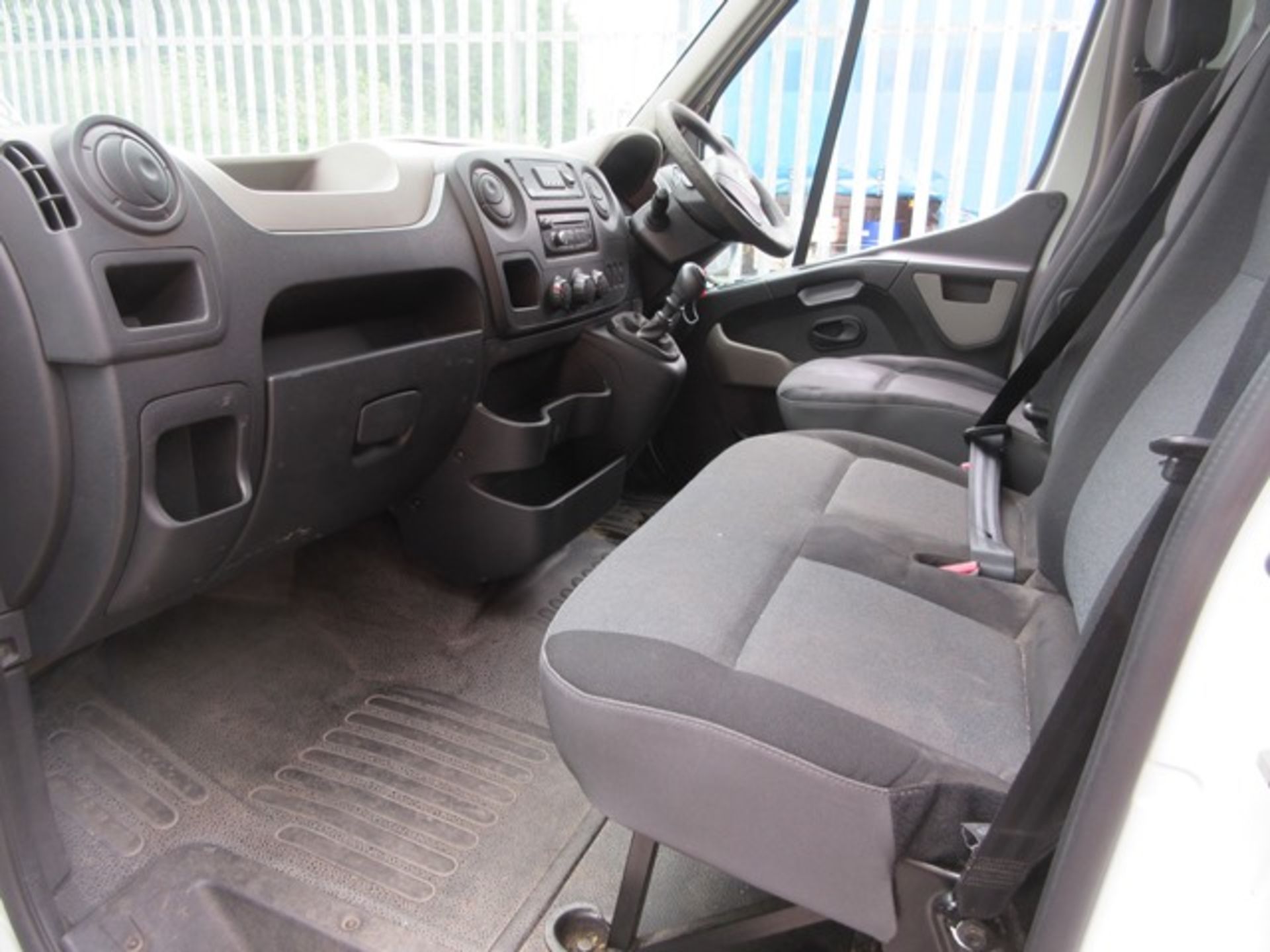 Nissan NV400 SE DCi panel van, 2298cc diesel, 125bhp Registration no. DA64 MBO Mileage: 298,542, - Image 8 of 9