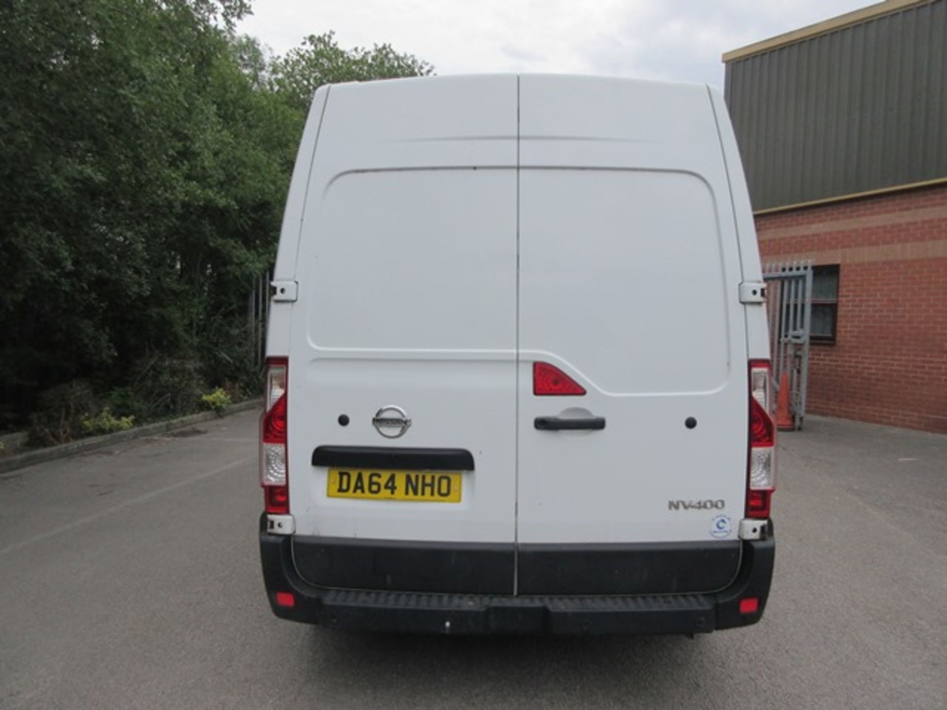 Nissan NV400 SE DCi panel van, 2298cc diesel, 125bhp Registration no. DA64 NHO Mileage: 323,409, - Image 6 of 9