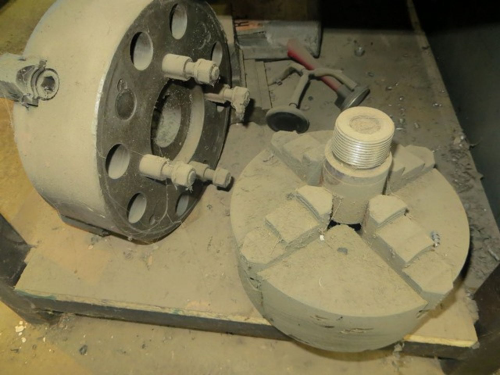 Harrison gap bed lathe with tailstop 550mm gap between centres c/w spare jaws as lotted *3 phase - Image 2 of 2