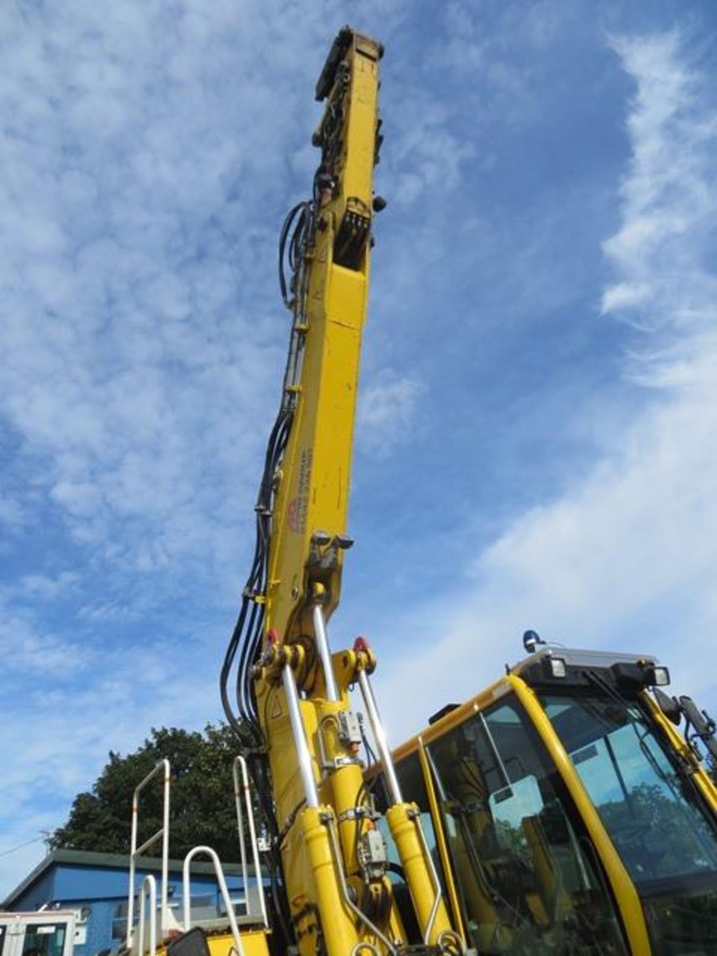 Liebherr A900C ZW road / rail excavator s/n 635 (2012) running hours approx 5,100. On-Track Plant - Bild 2 aus 11