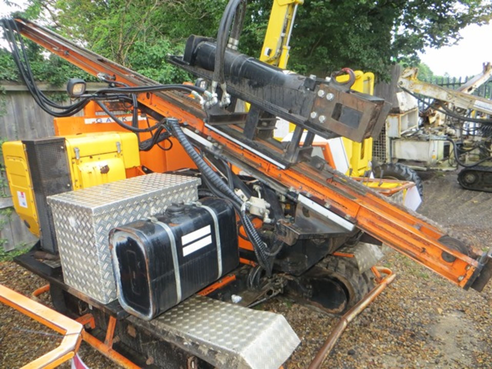 Gayk hydraulic tracked drilling rig s/n 7620314 (2014). Local Number GAYK03 - Image 3 of 5