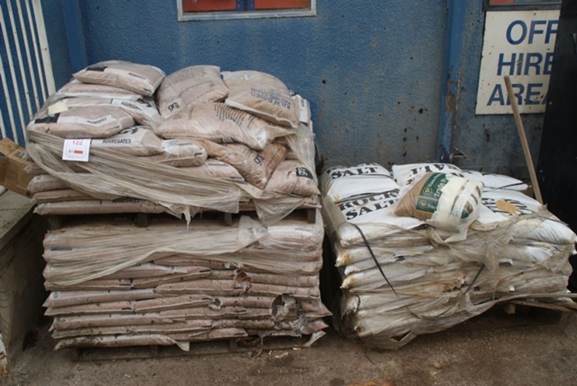 2.5 pallets of Rock Salt as lotted