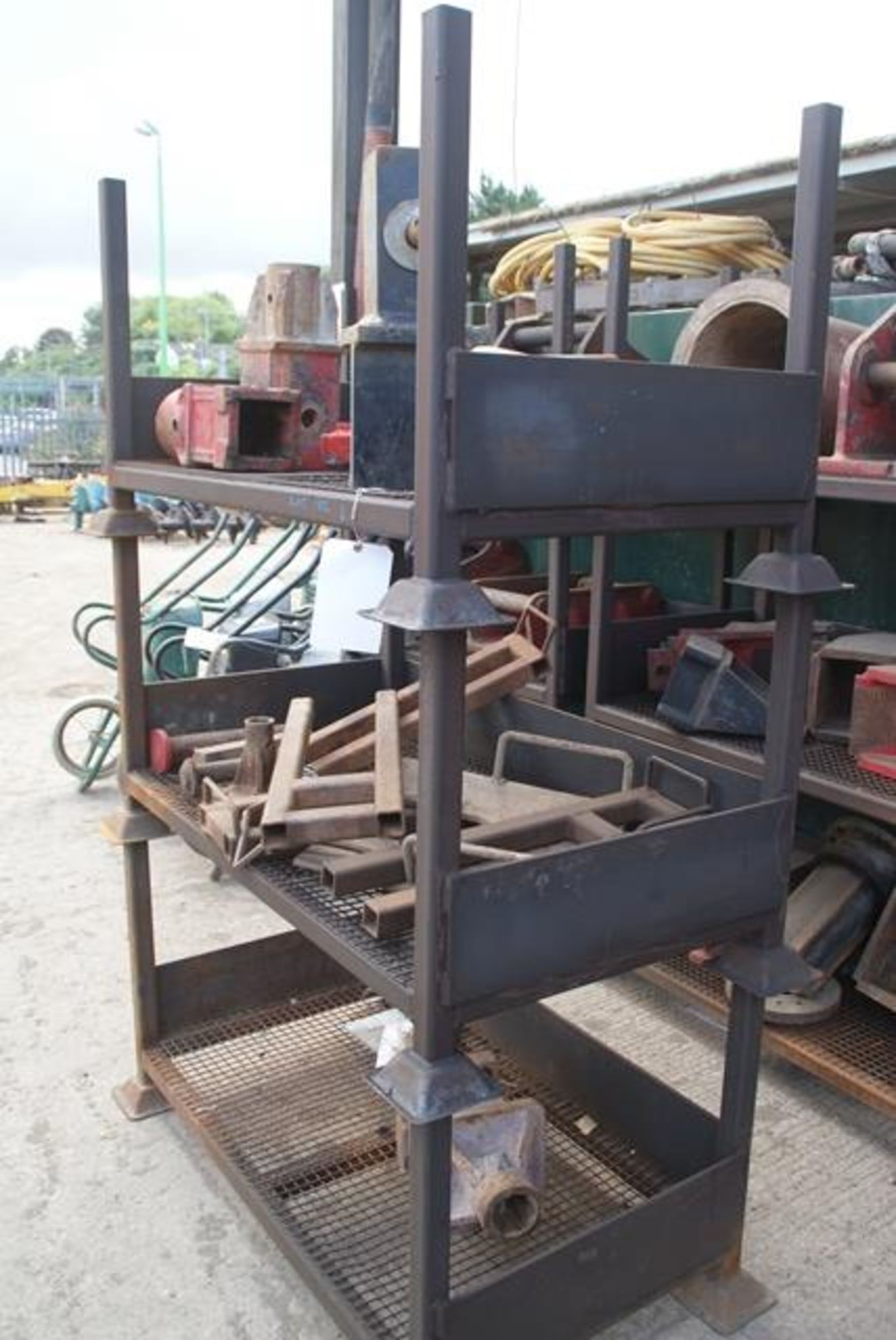 Three stillages comprising various drive plates & auger plates - Image 3 of 3