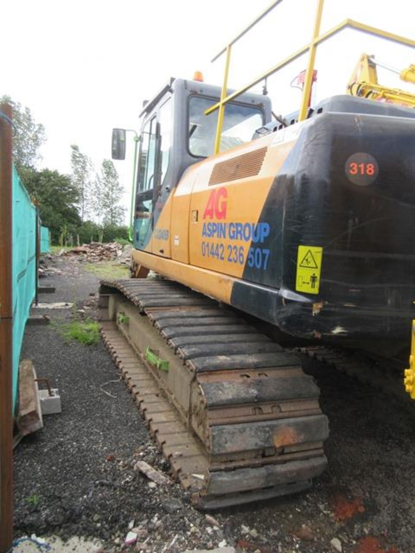 Case CX240B tracked hydraulic excavator s/n DCH240R5N7EAM1155 (2007) running hours approx 7,990. - Image 3 of 9