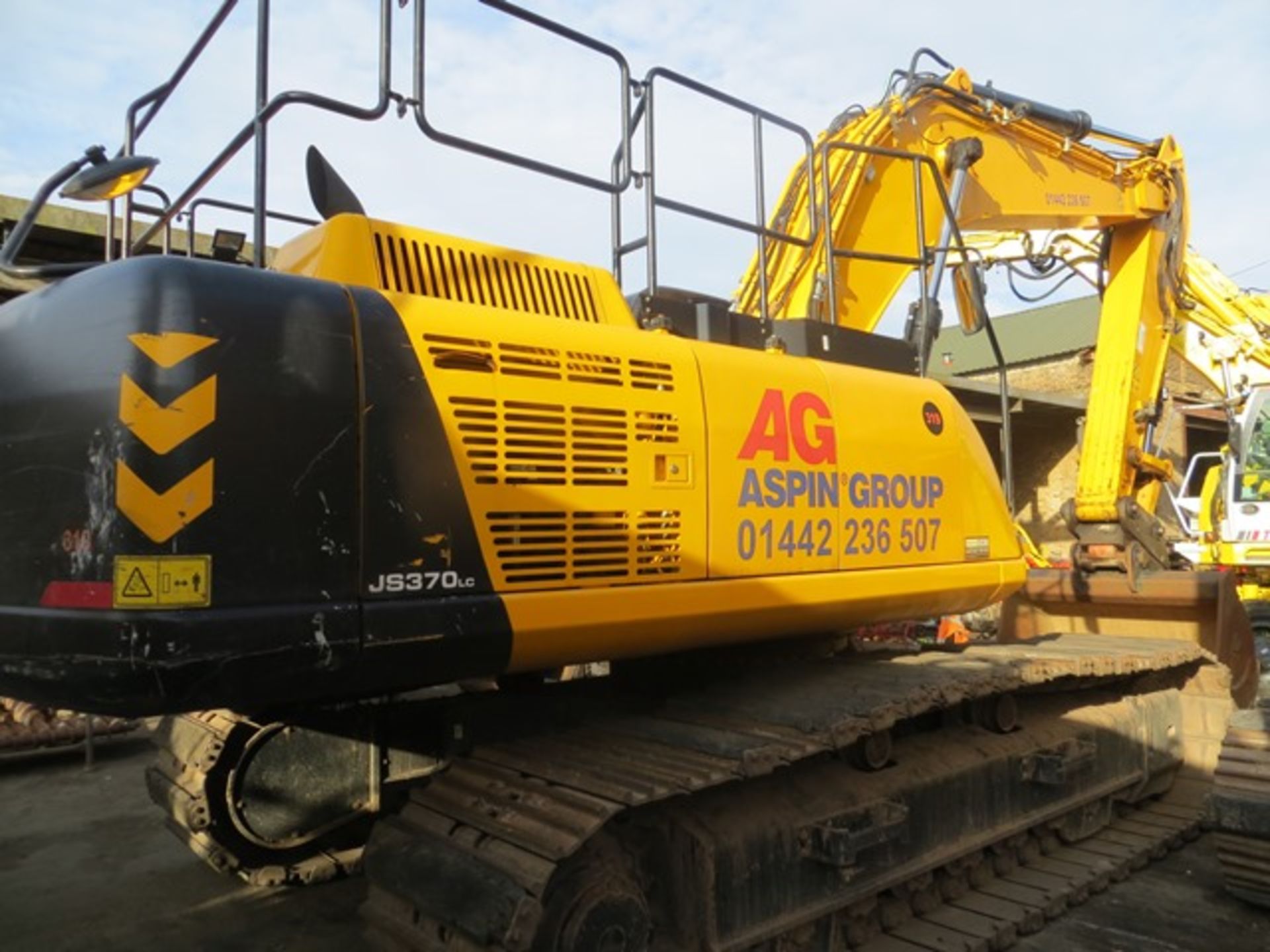 JCB JS370 tracked hydraulic excavator monoboom s/n JCBJS37ET02050857 (2015) running hours approx 1, - Bild 3 aus 13