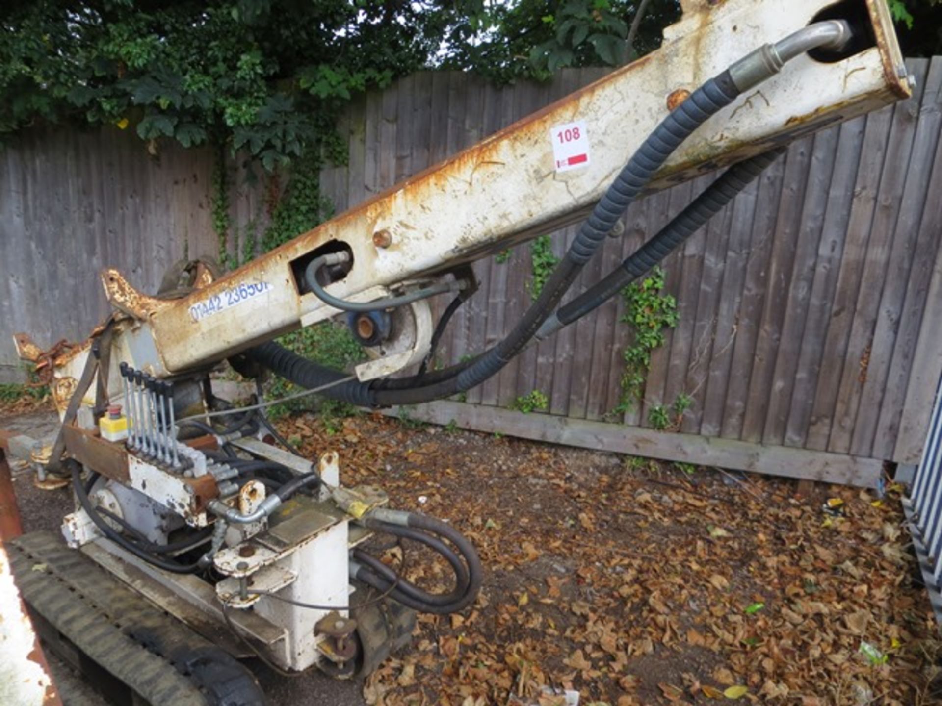 Track mounted drop hammer rig 1.3. tonne Local Number ASPDH02 c/w power pack (power pack is not - Image 3 of 5