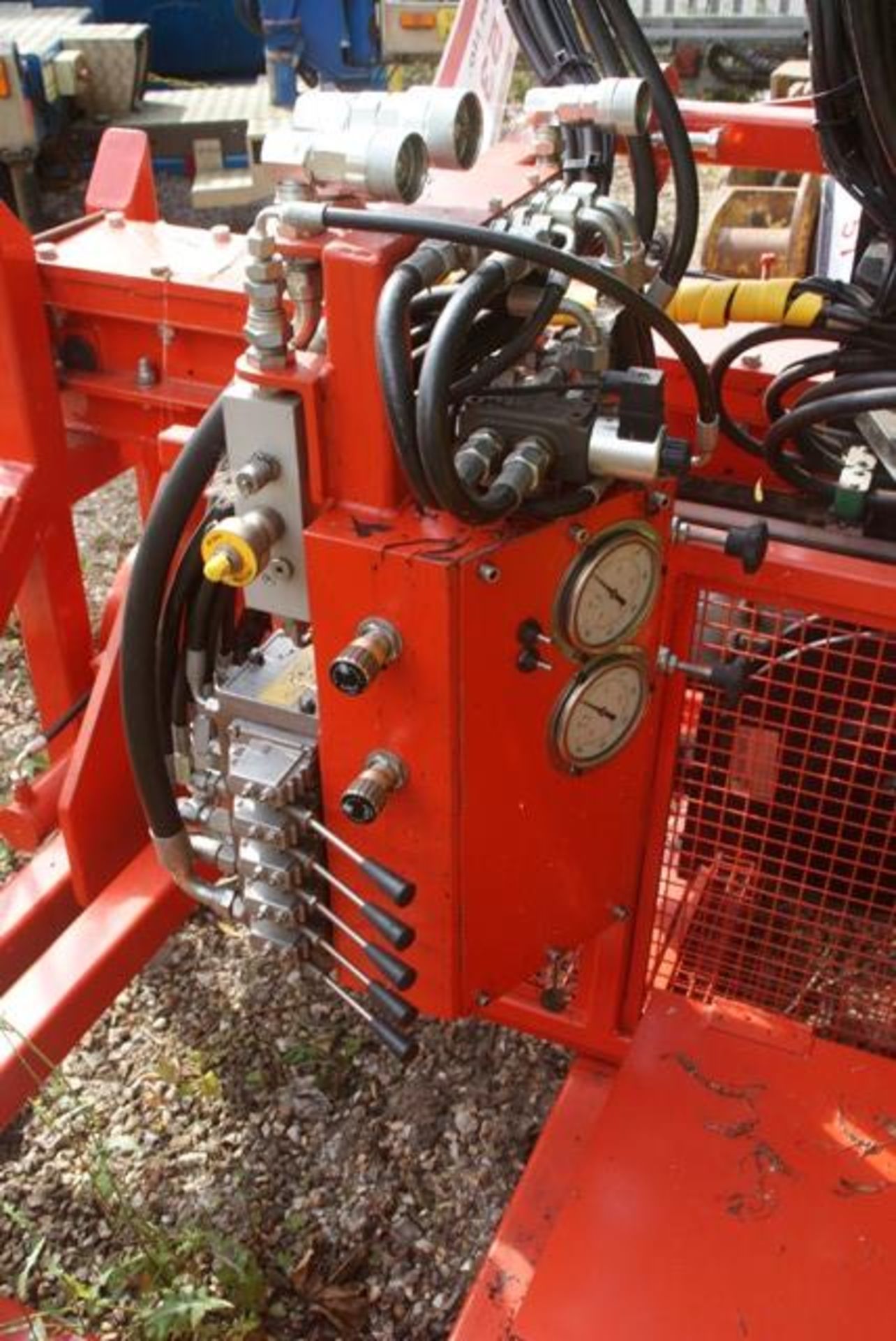 Purpose built piling mast & rig, no engineering acceptance certificate, with torque readout. *NB: - Image 5 of 6