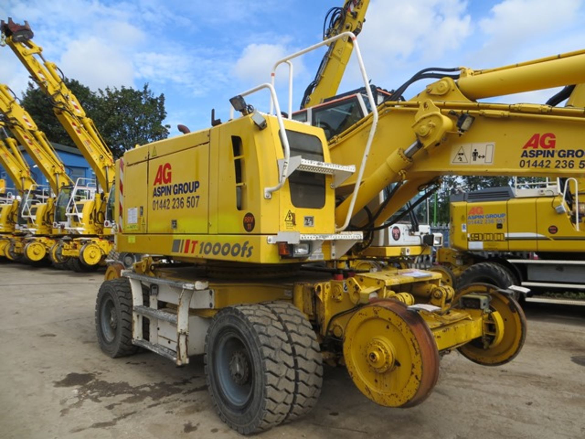 Colmar T10000FS road / rail excavator s/n 8628 (2013) running hours approx 3,600. On-Track Plant - Image 4 of 14