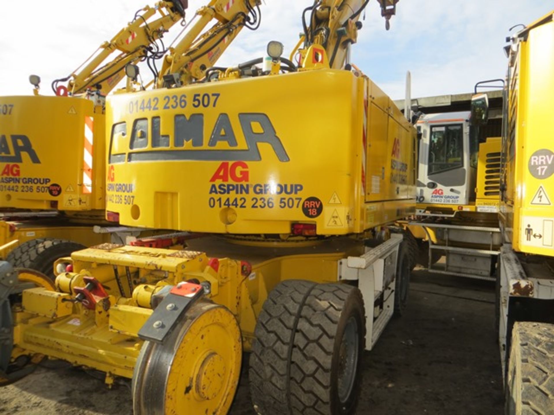 Colmar T10000FS road / rail excavator s/n 8685 (2014) running hours approx 3,000. On-Track Plant - Bild 6 aus 12