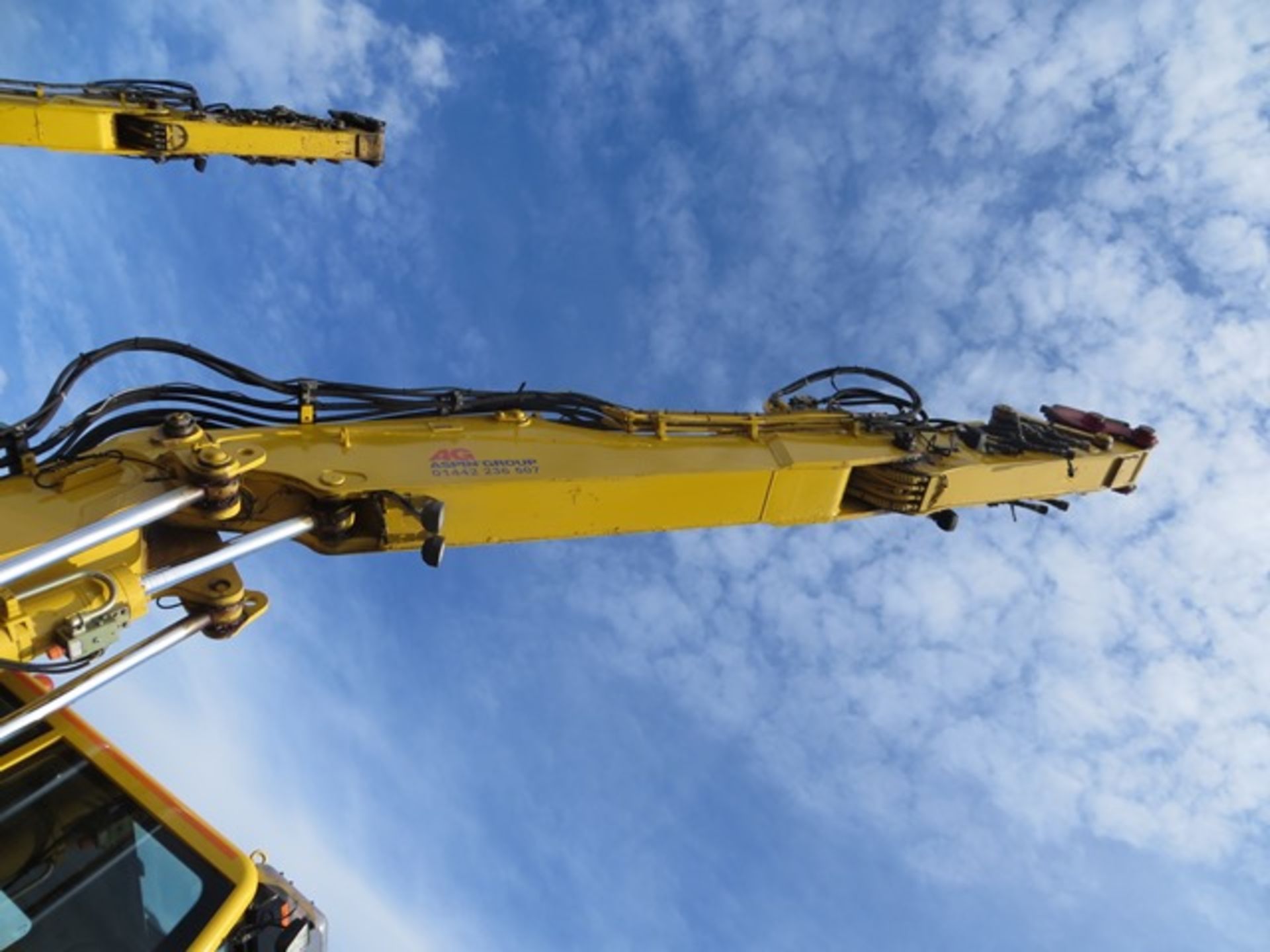 Liebherr A900C ZW road / rail excavator s/n 728 (2008) running hours approx 6,640. On-Track Plant - Bild 2 aus 11