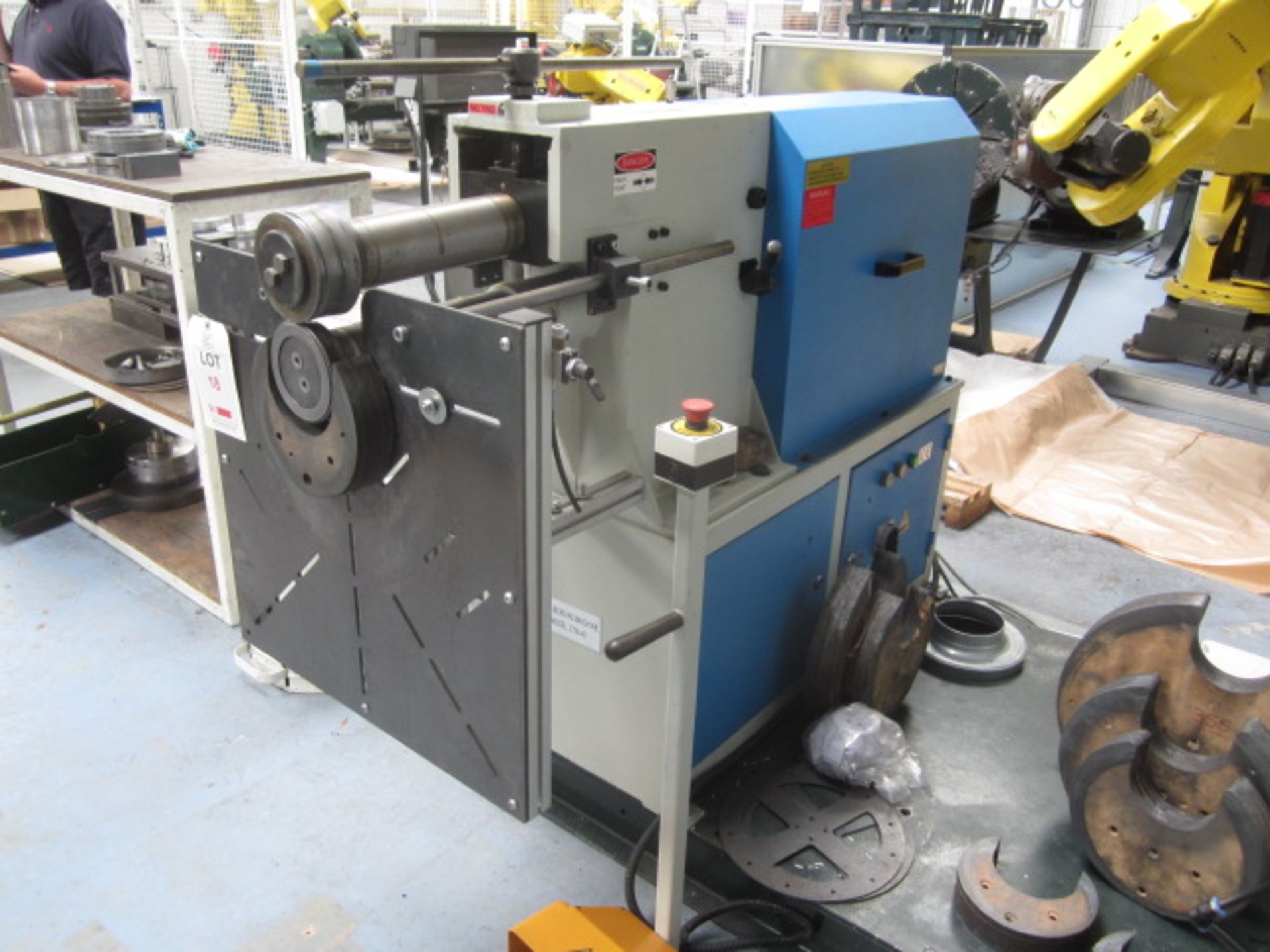 Tri-Union bead bending machine, Model: ETB-40, s/n: A140 52158 (2014) with wander foot control. A