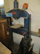 Mackey Bowley 30 Ton Press s/n S757 83