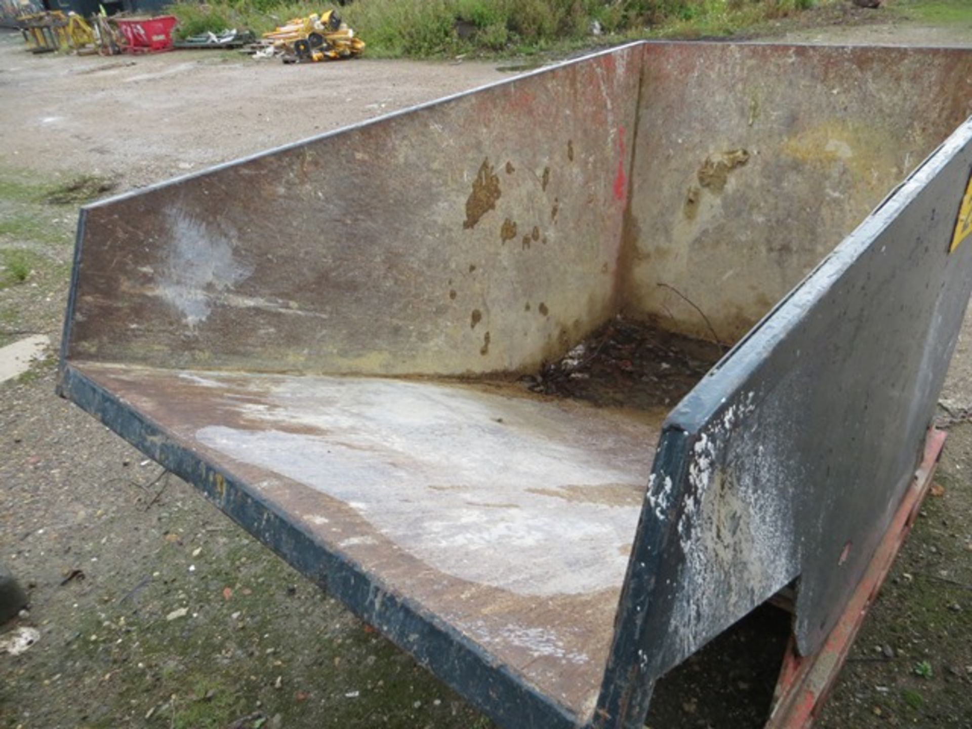 Conquip 2500 Litre Fork Liftable Tipping Skip - Image 3 of 3