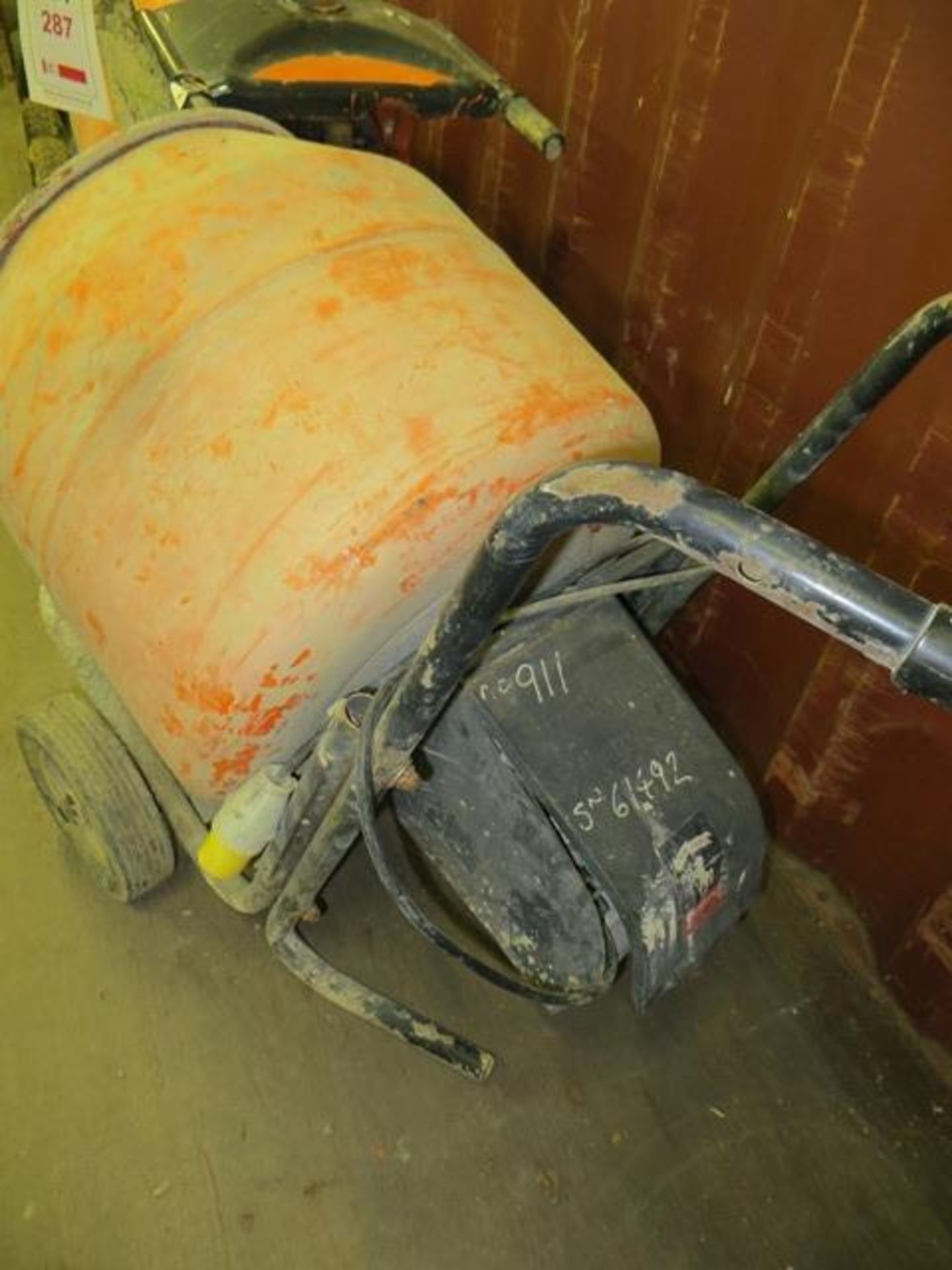 110v Cement Mixer c/w Stand - Image 2 of 2