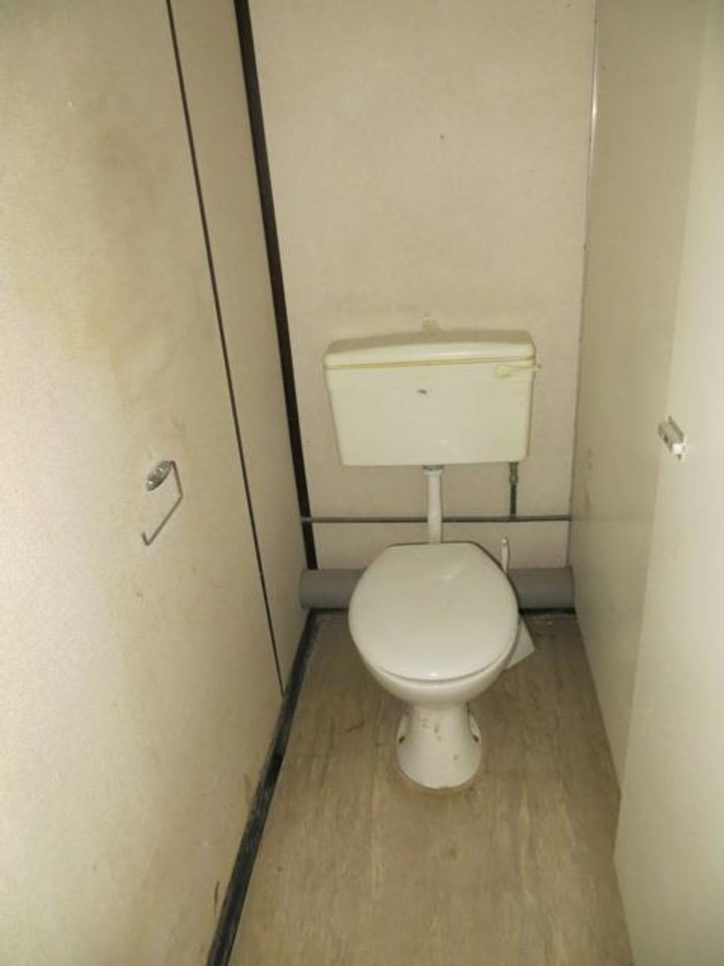 13' x 9' Steel Container Split WC 2 Cubicles & 2 Urinals c/w Separate Ladies Toilet Cubicle - Image 7 of 7