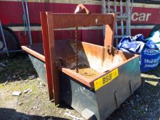 Crane Liftable Tipping Skip 1500Litre Capacity NB: This item has no record of Thorough