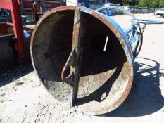 Conquip 1000 Litre Crane Liftable Concrete Bucket with Chute NB: This item has no record of Thorough