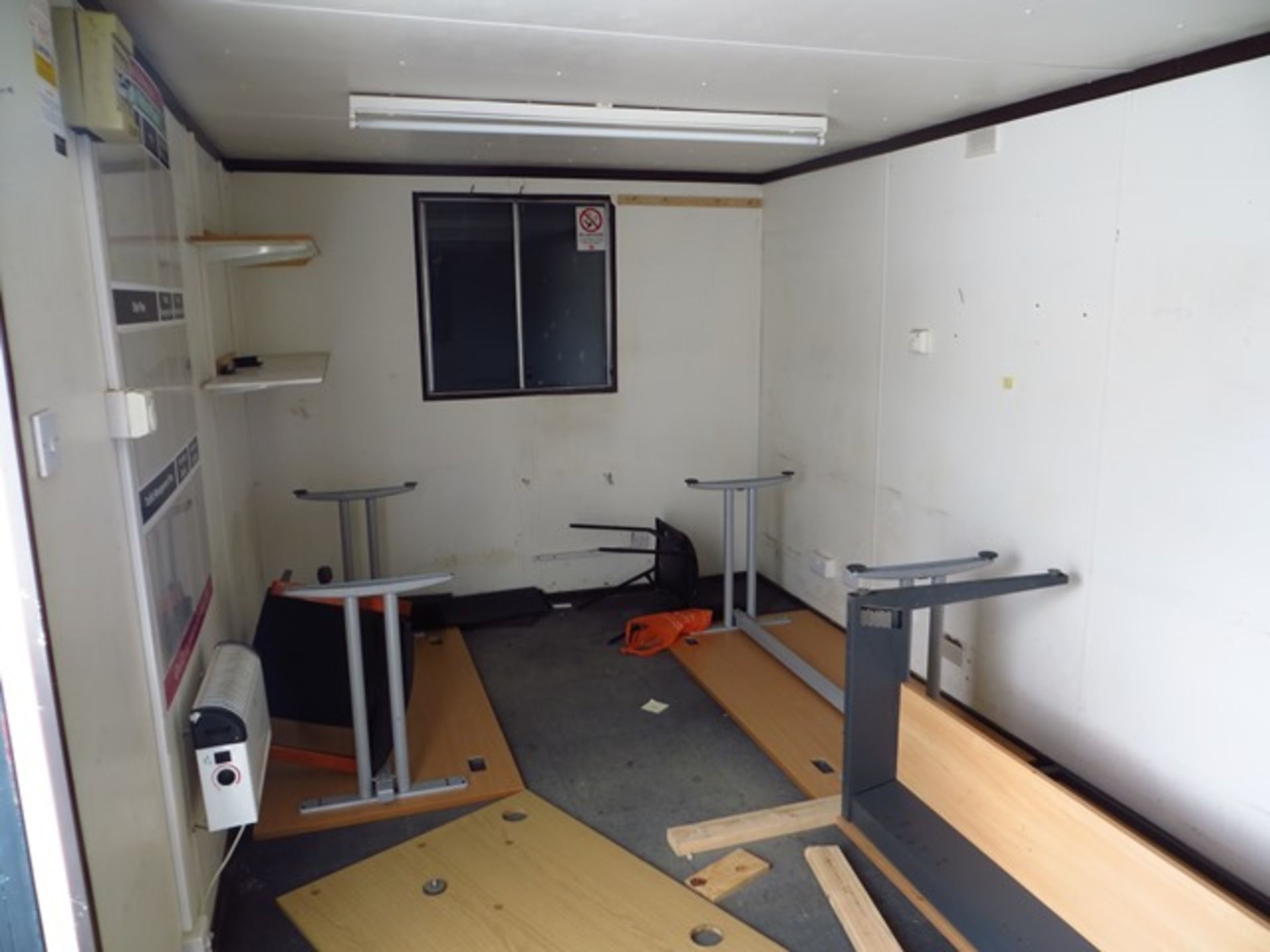 25' x 9' Steel Container Office - Image 6 of 6