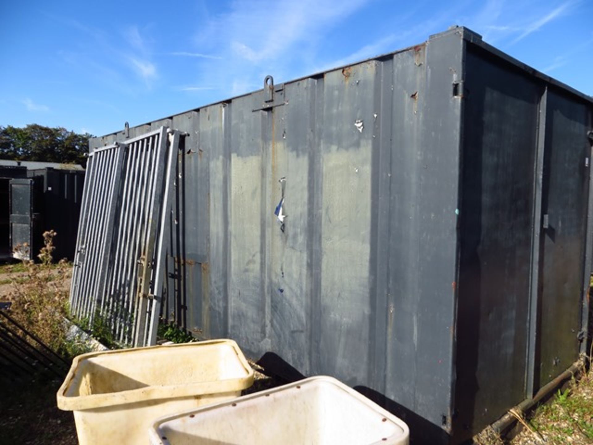 21' x 8' Steel Container - Image 2 of 3