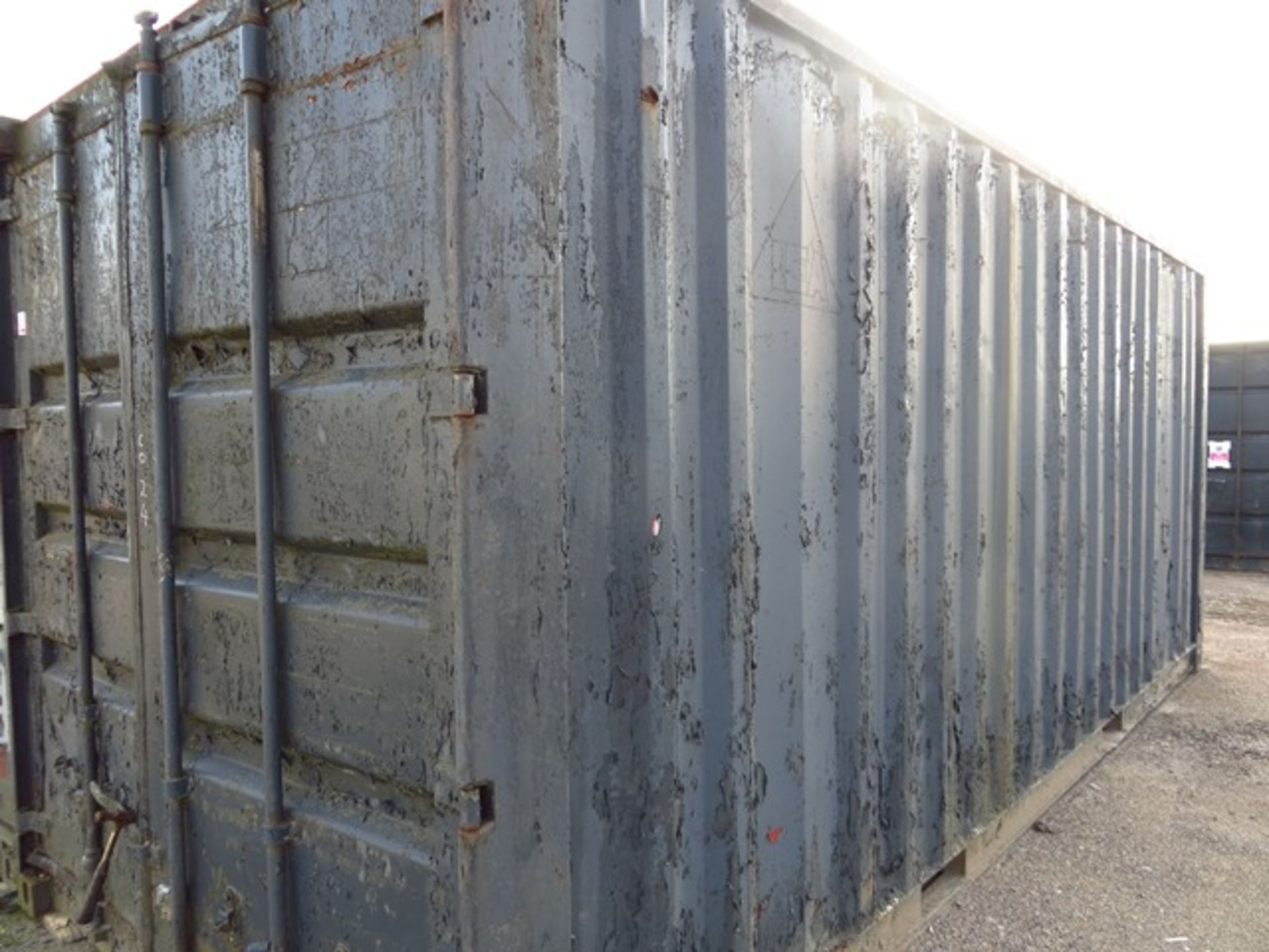 20' x 9' Steel Shipping Container excluding Contents *Note Collection Friday 11th October 2019 - Image 3 of 4