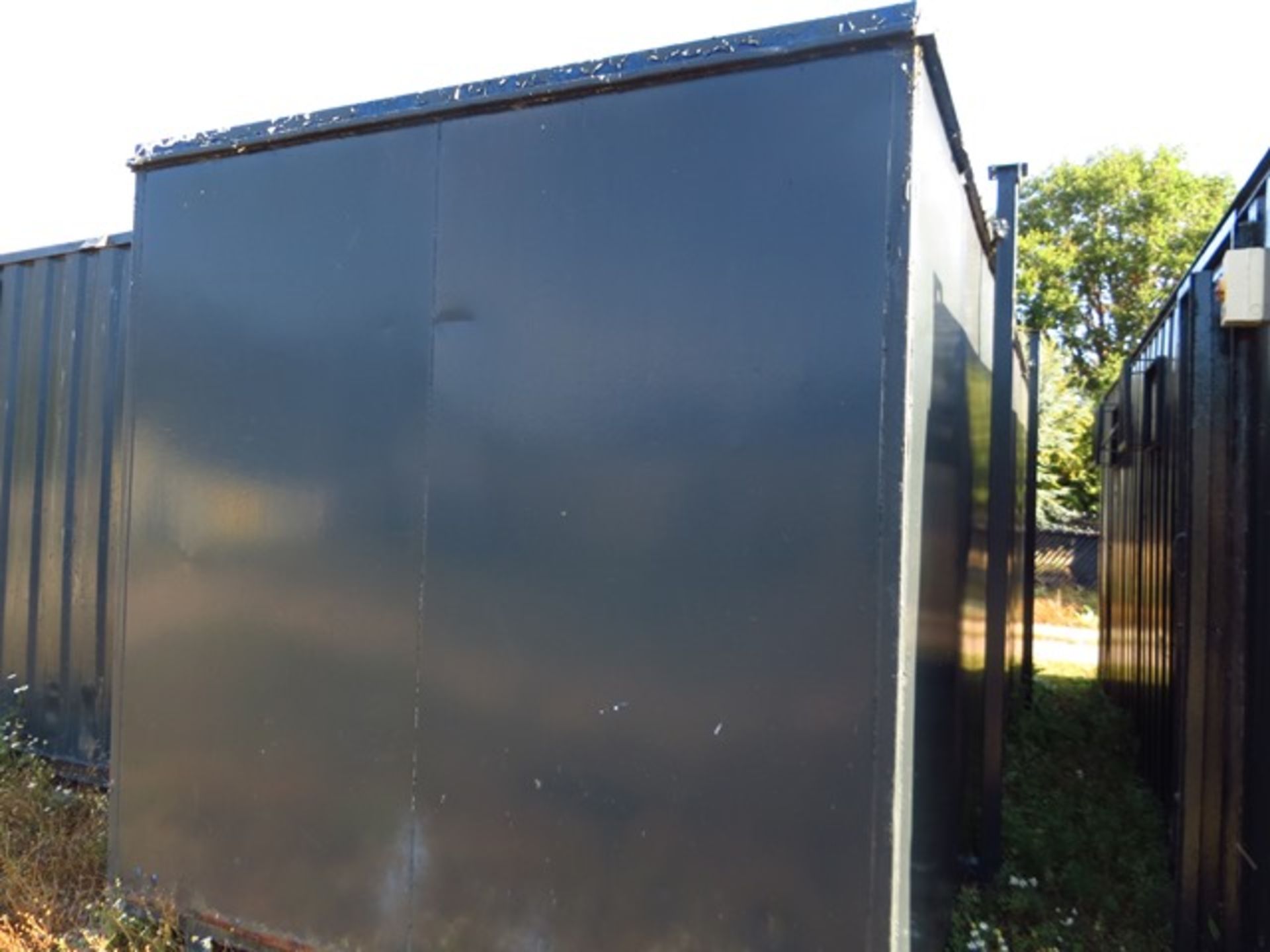 22' x 8' Steel Container (in need of roof repair) - Image 3 of 6