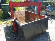 2000 Litre Crane Liftable Tipping Skip NB: This item has no record of Thorough Examination. The