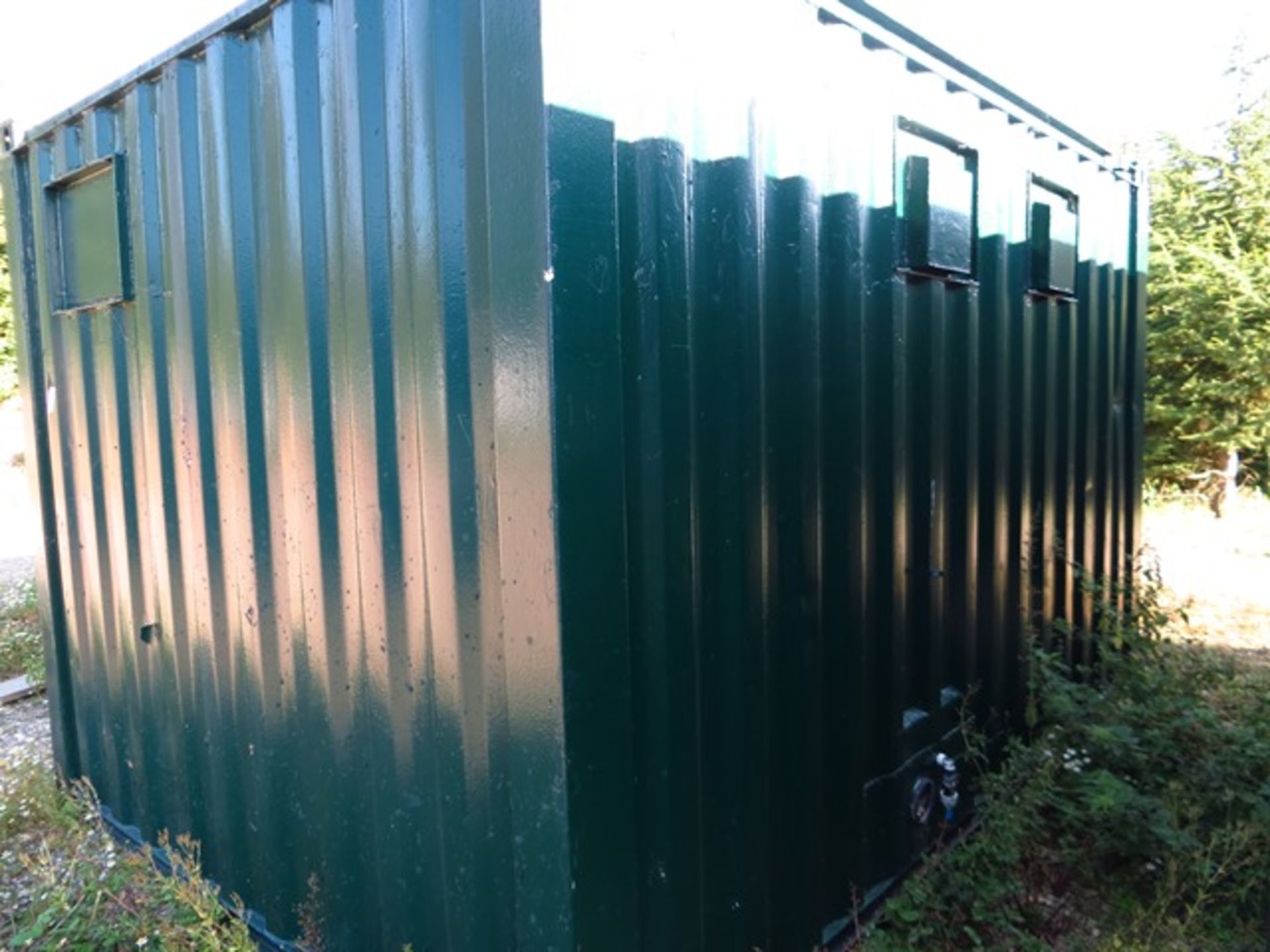 12'6" x 9' Steel Container Split toilet unit (locked) - Image 3 of 3