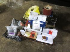 Contents of crate, to include assorted fixings