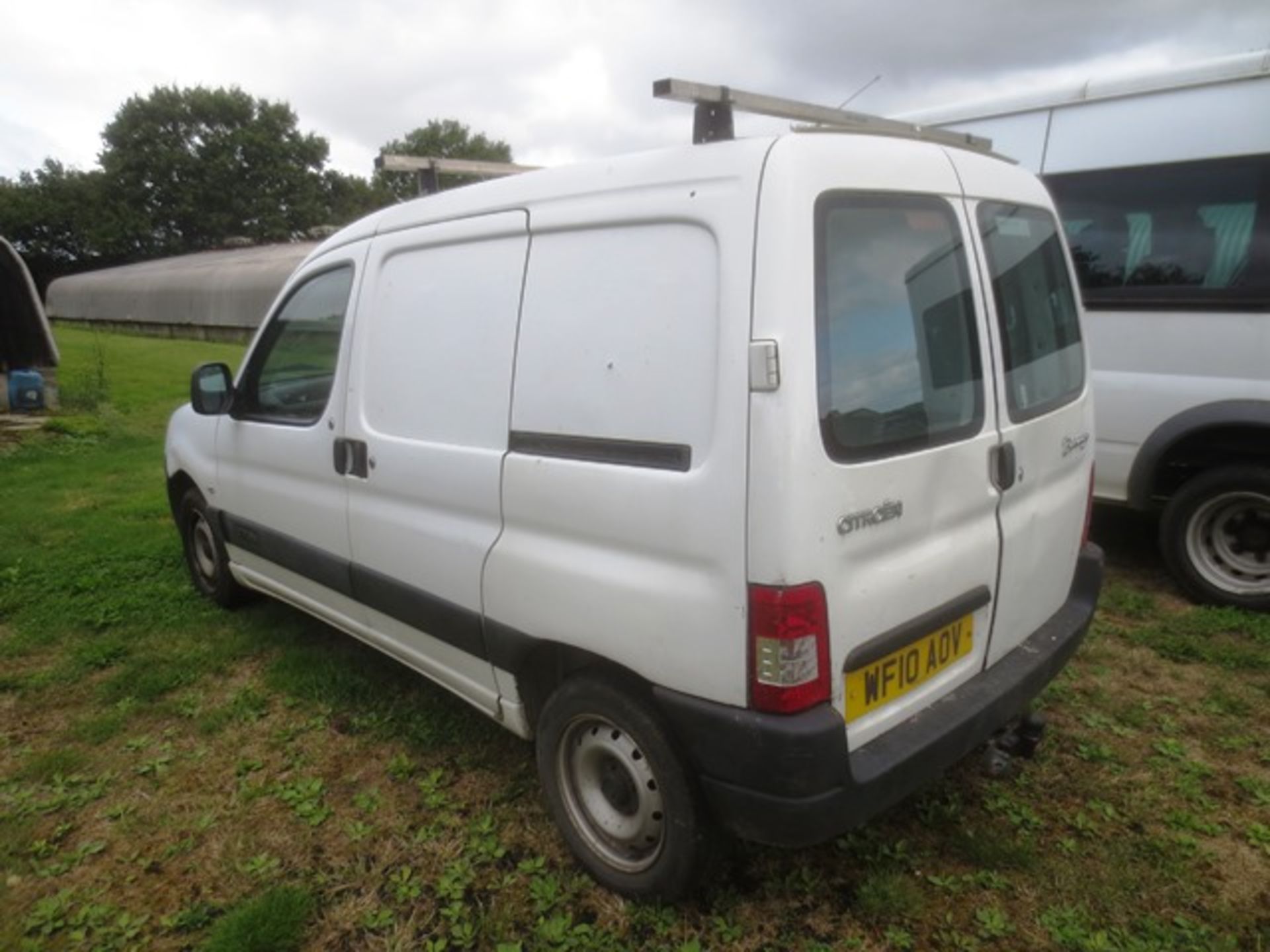 Citroën Berlingo First 600HD, 1,560cc Diesel, reg no: WF10 AOV, mileage: 43,600, MOT: 31/3/20, - Image 4 of 8