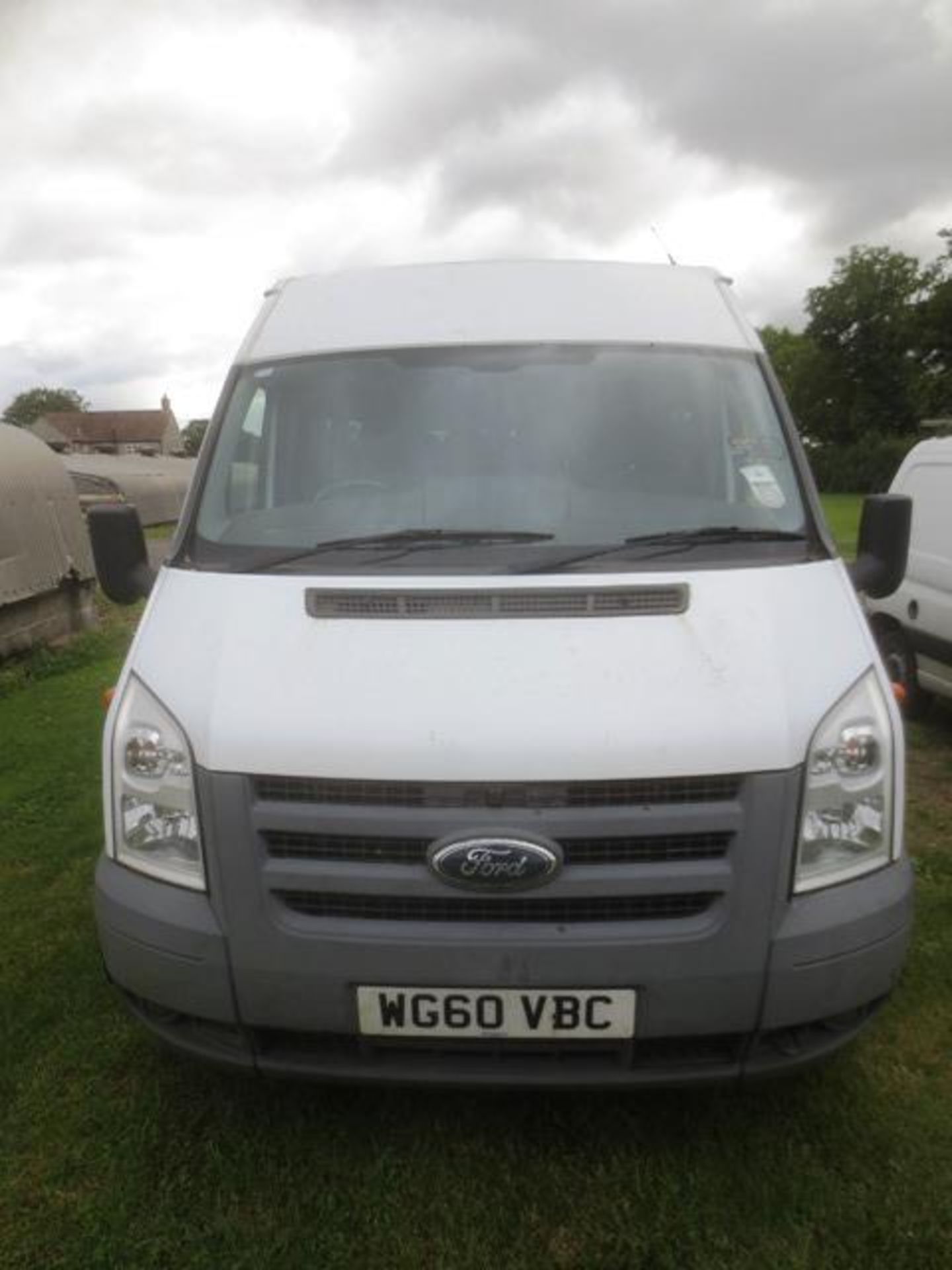 Ford Transit, 17 seater mini bus, reg no: WG60 VBC, mileage: circa 78,300km, MOT: 26/2/20 (please - Image 2 of 15