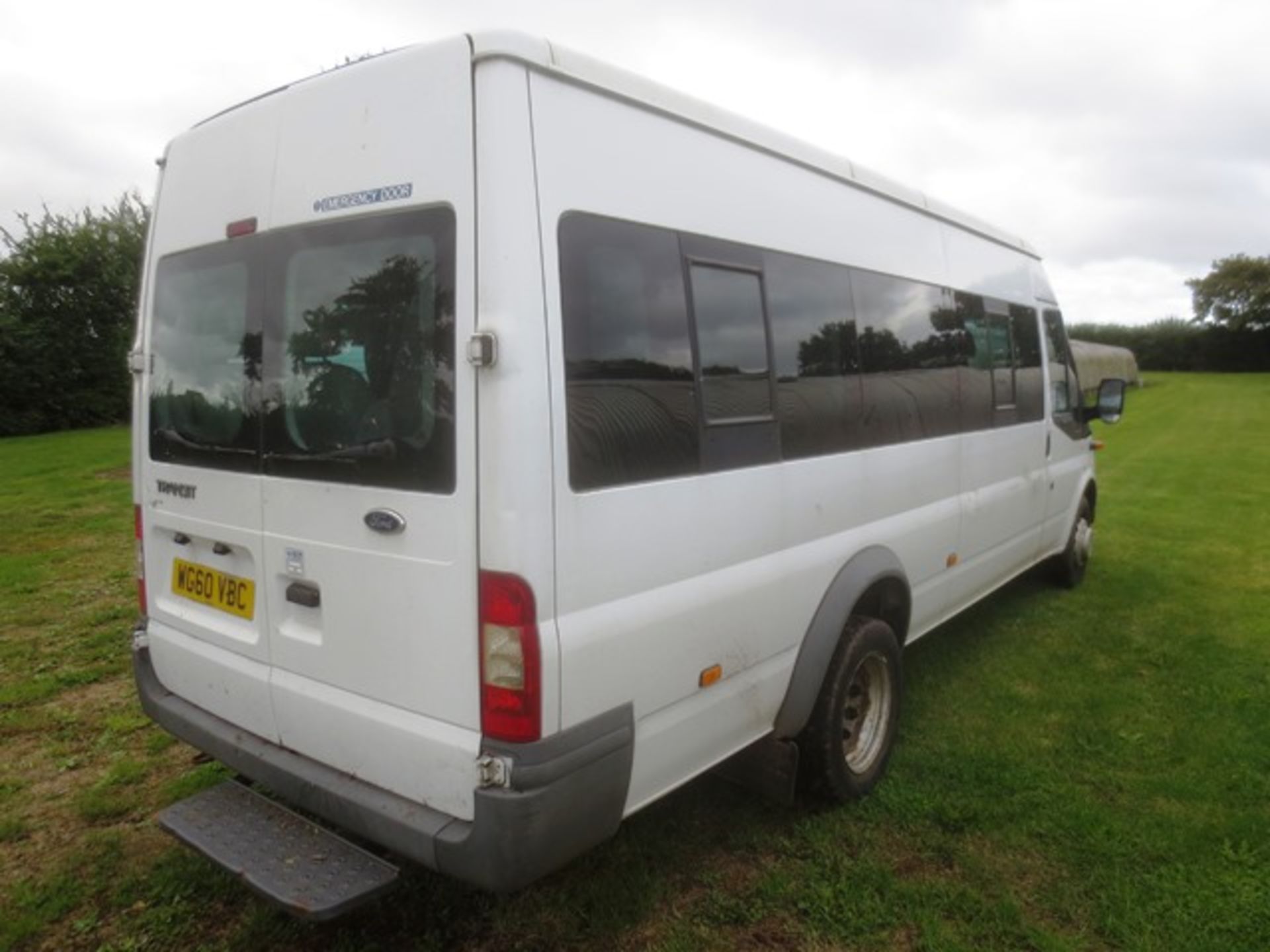 Ford Transit, 17 seater mini bus, reg no: WG60 VBC, mileage: circa 78,300km, MOT: 26/2/20 (please - Image 6 of 15