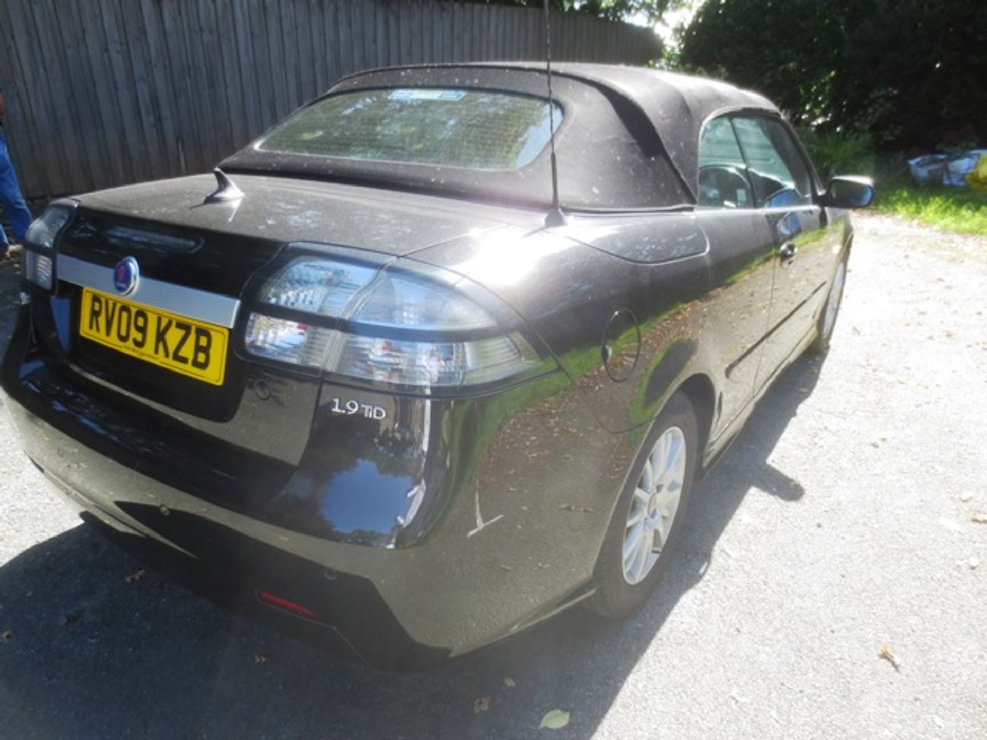 Saab 9-3 Linear SE TID 150 1910cc Diesel Automatic Convertible, leather seats, A/C, power roof, - Image 9 of 23