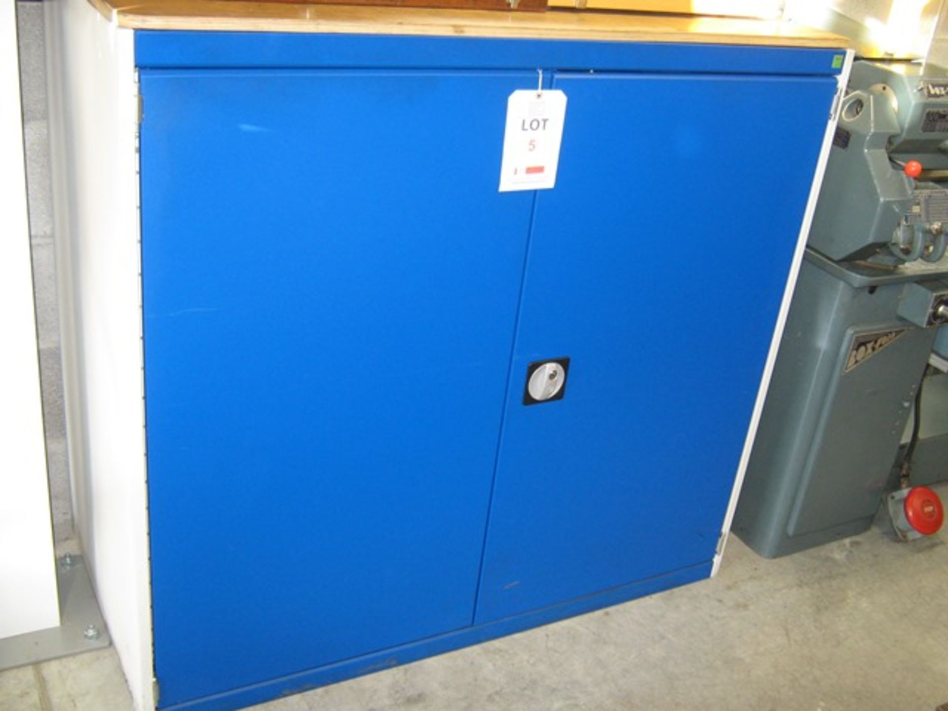 Bott storage cabinet, 1300mm x 650mm x 1200mm High , fitted with 8 drawers