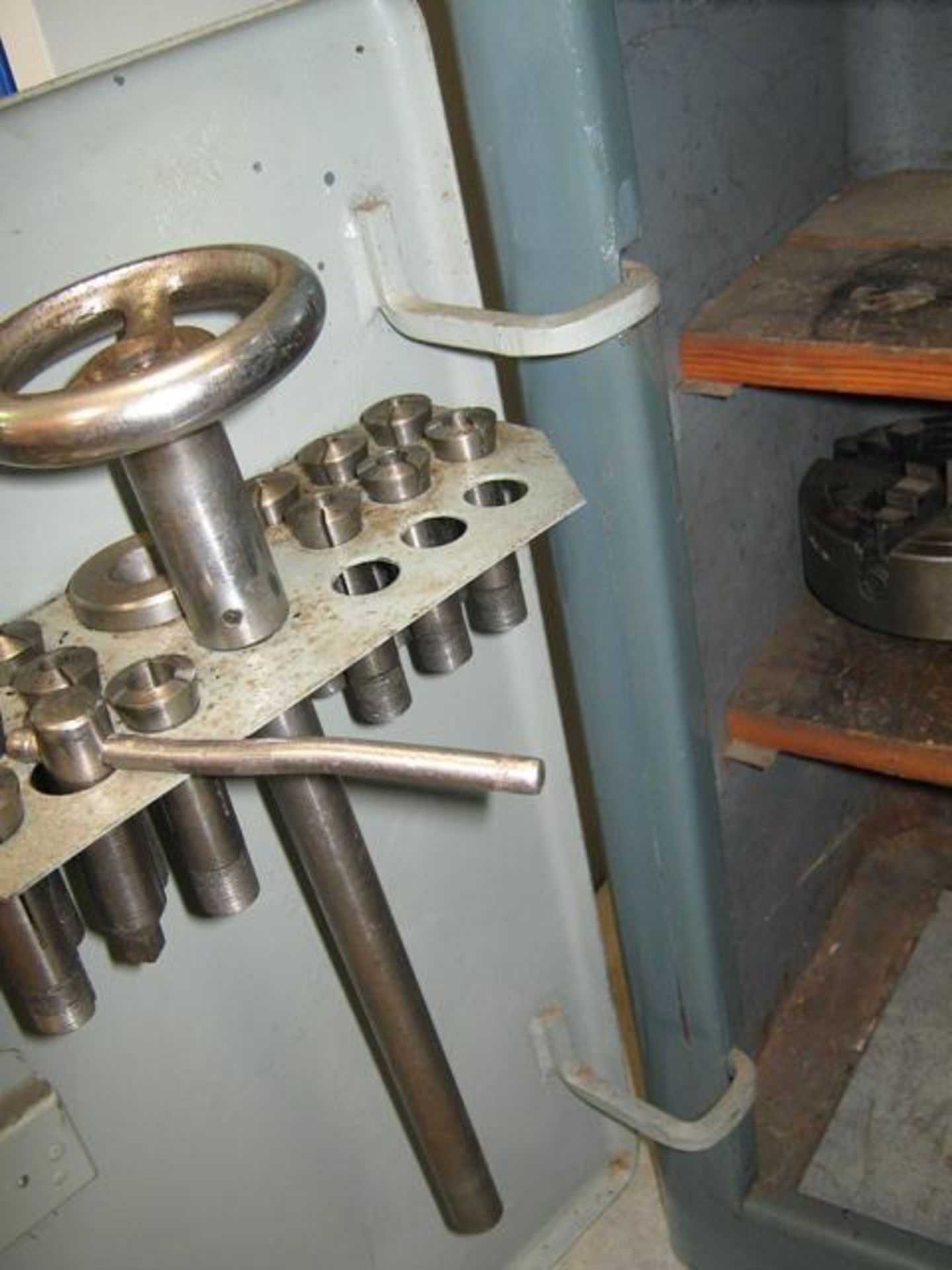 Boxford centre lathe 4 1/2" x 18" model 'A' screw cutting 240v, 3 jaw /4 jaw & collets - Image 4 of 5