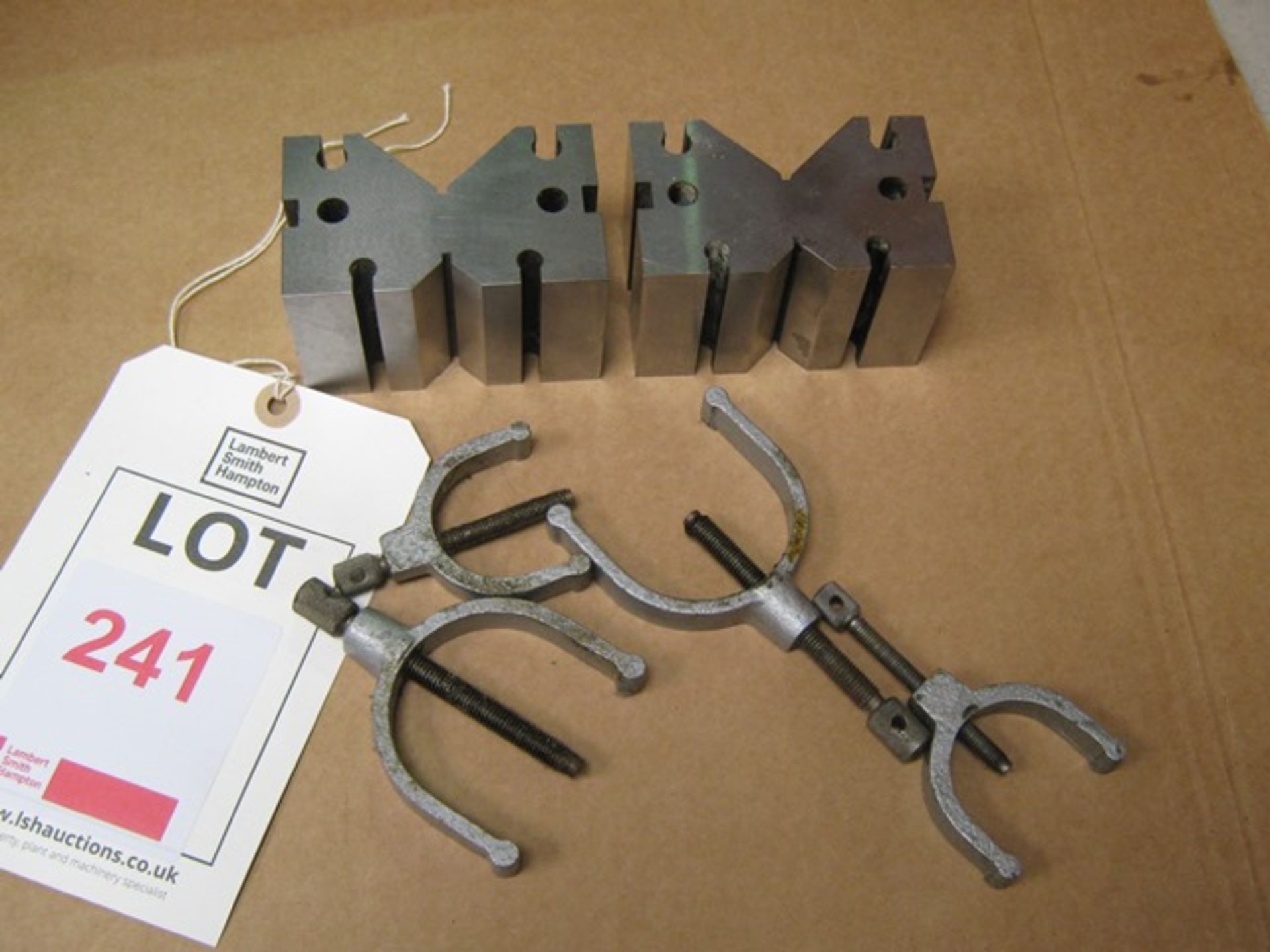Match pair Bilton vee blocks size 2 (90mm x 55mm x 55mm)