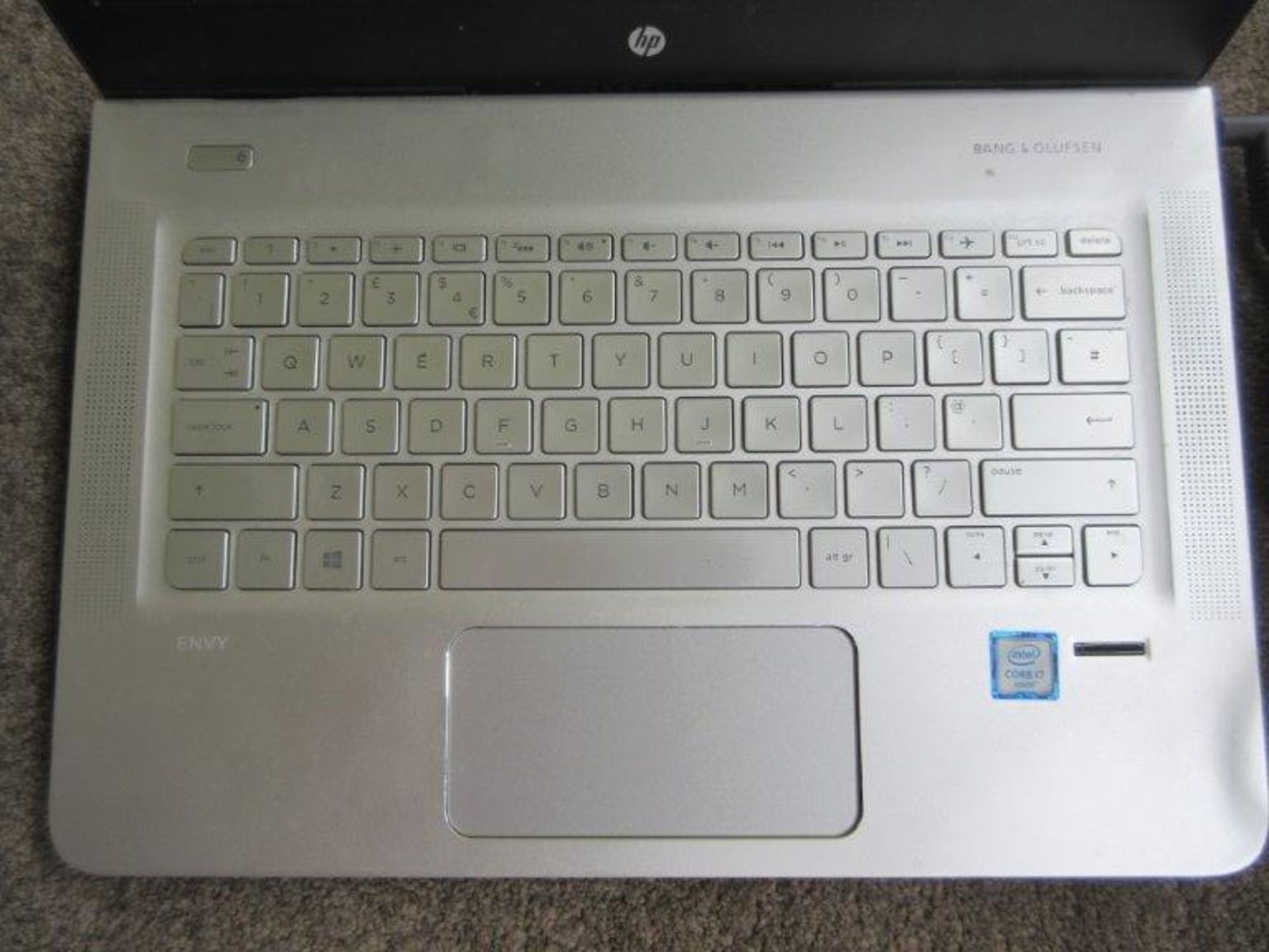 HP Envy laptop incorporating Bang Olufsen Audio and Intel i7 processor with mains lead - Image 2 of 4