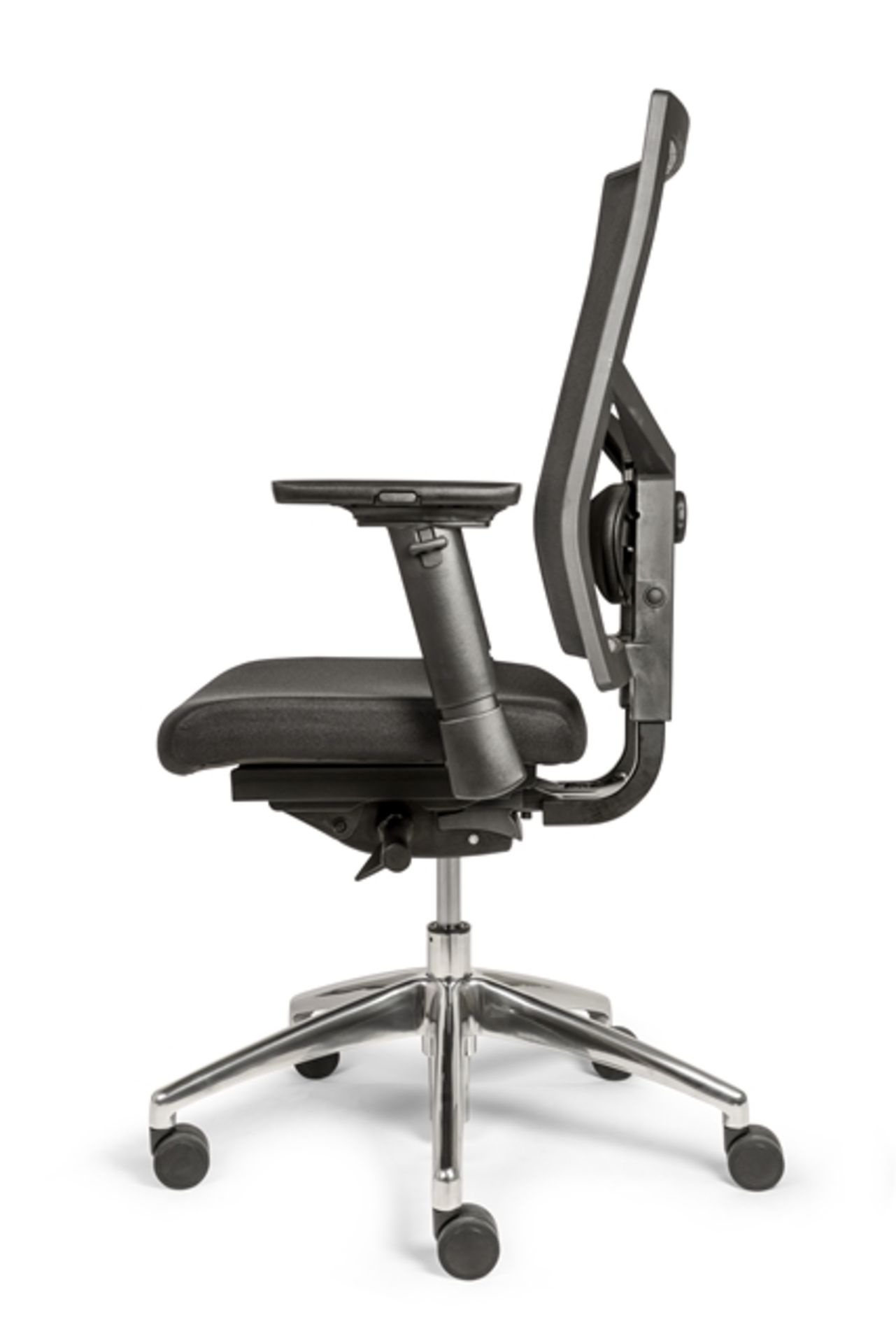 Unused ergonomic mesh backed office chair in black (RRP £279) located in Stafford, viewing by - Image 3 of 7