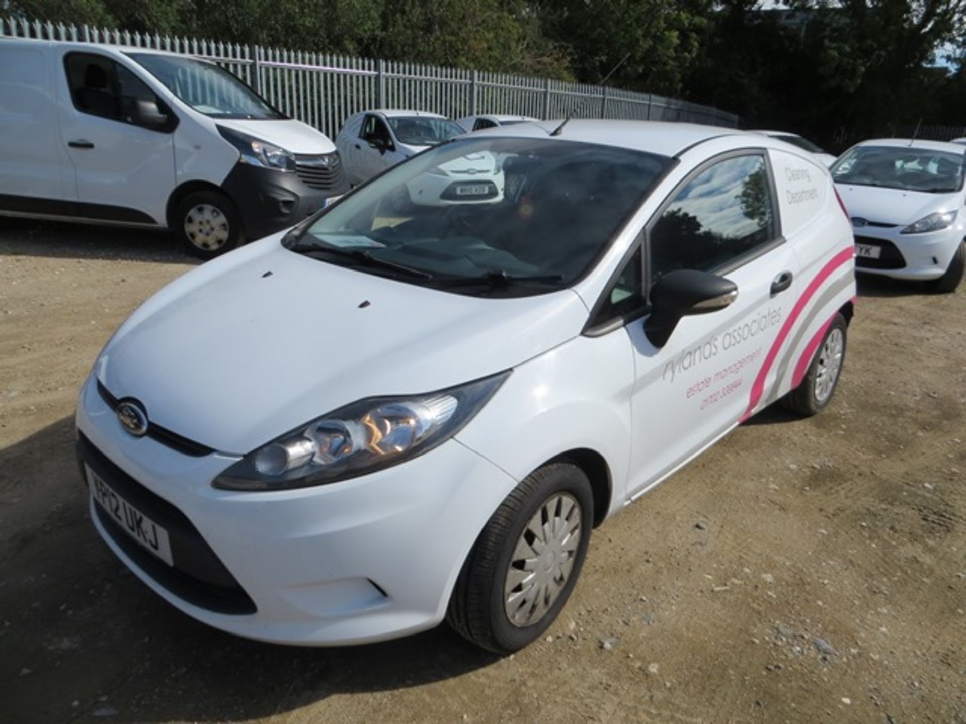 Ford Fiesta Econetic II 1.6TDCi diesel panel van 1560cc Reg No YP12UKJ DOR 17/05/2012 91,893 - Image 2 of 7