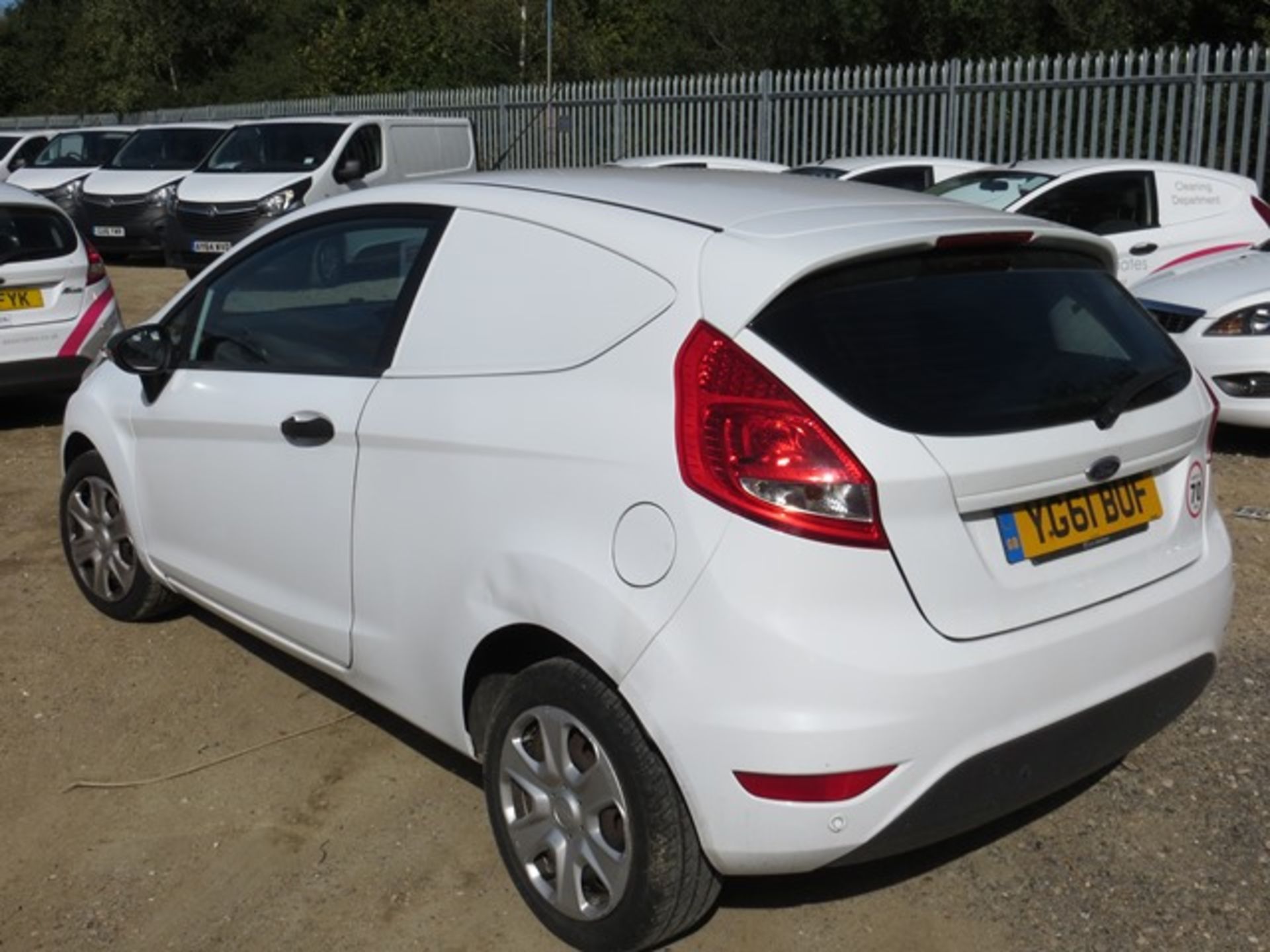 Ford Fiesta Base 1.4TDCi Trend diesel panel van 1399cc Reg No YG61BUF DOR 21/09/2011 60,211 recorded - Image 3 of 9