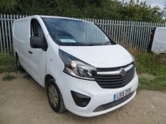 Vauxhall Vivaro 2700 CDTi 1.6 Diesel Panel Van c/w tow bar 1598cc Reg No LS15ZVB DOR 26/03/2015