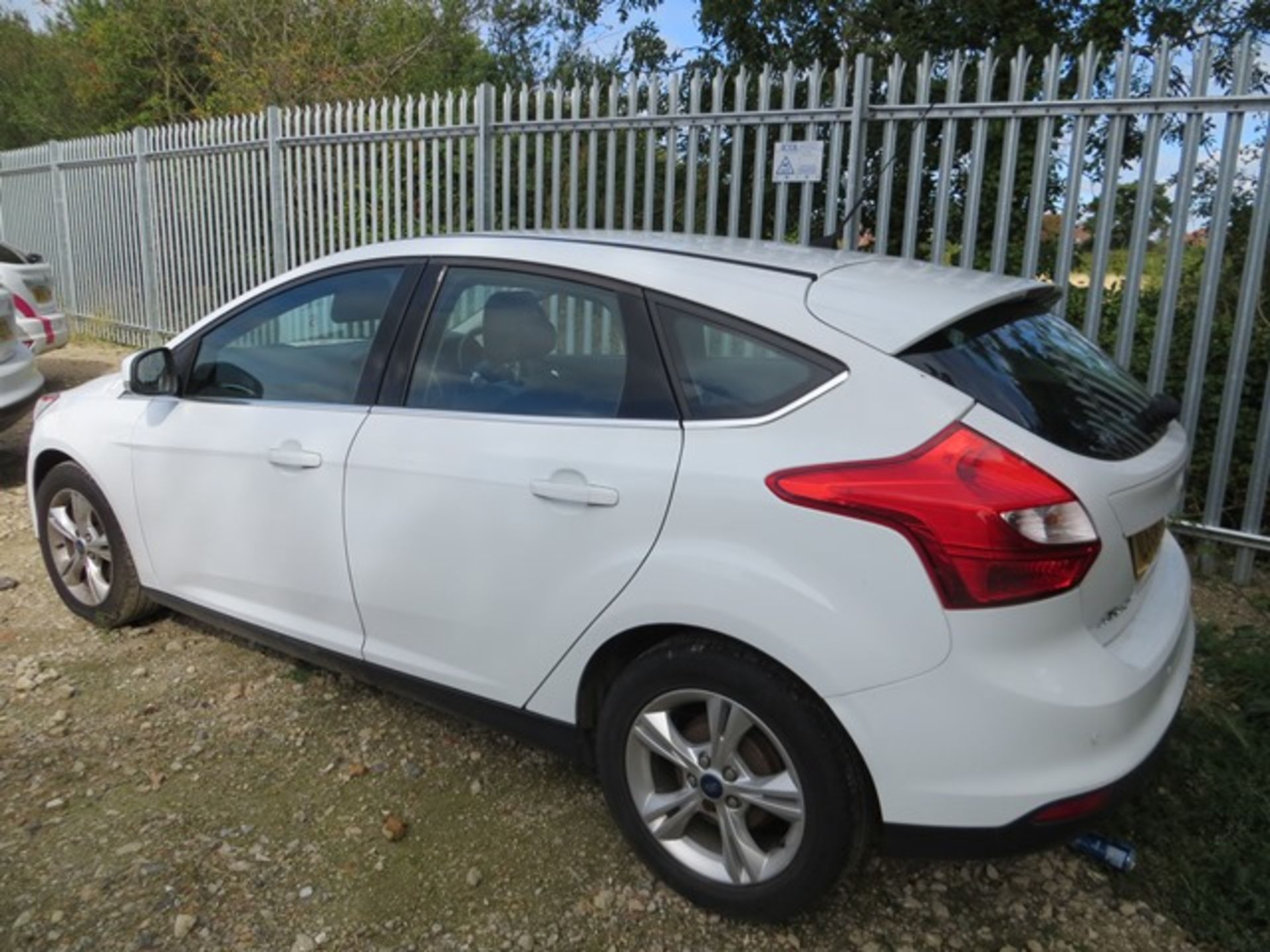 Ford Focus Zetec 1.6TDCi Econectric 5 door diesel hatchback 1560cc Reg No NL62WCN DOR 29/09/2012 - Image 3 of 8