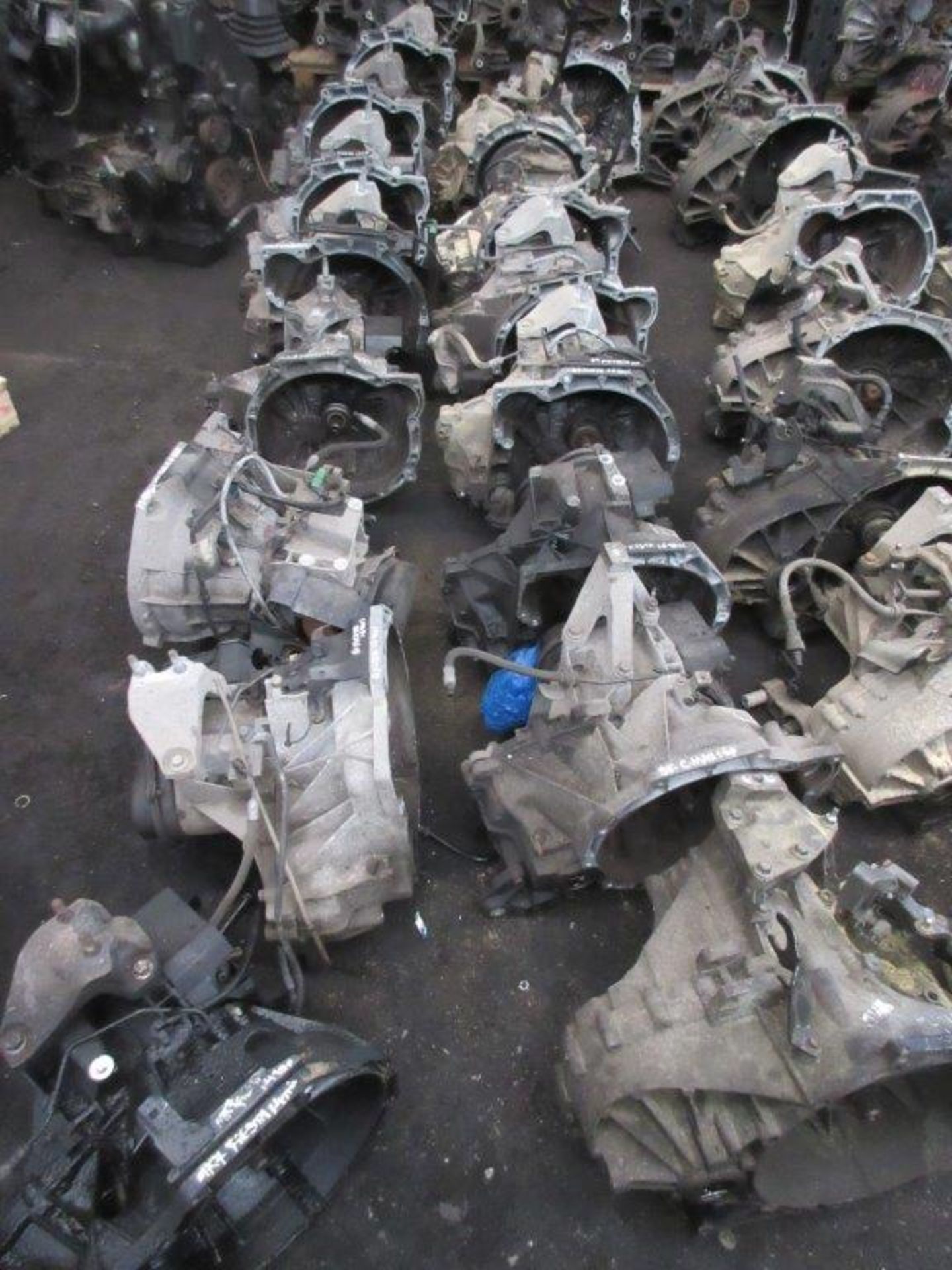 Quantity of Circa 45 gearboxes including 08 Zafira 1.9, 2010 Zafira 1.7, 57 plate S-MAX 6-speed 2 - Image 4 of 4