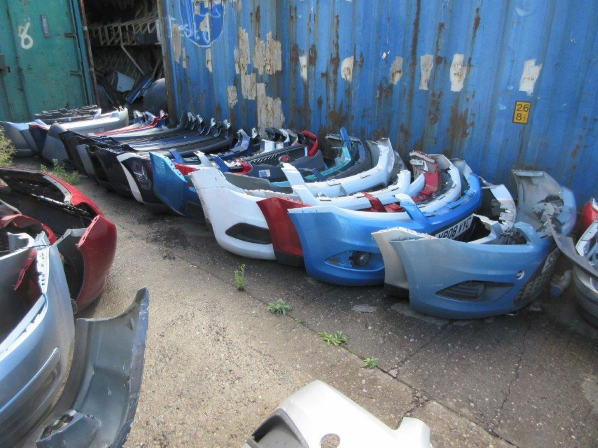 Large quantity of plastic bumpers, doors, tailgates, bonnets etc for Vauxhall, Ford, VW and - Image 6 of 17