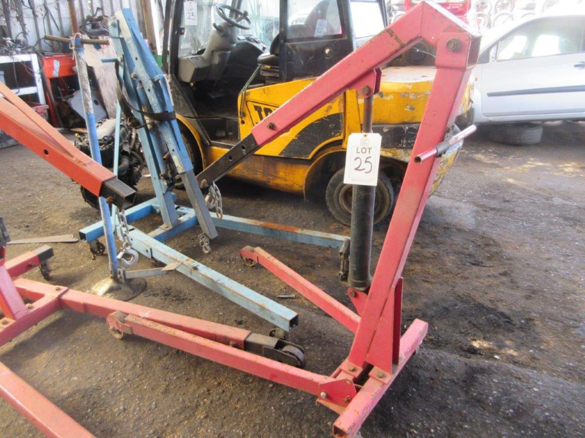 Sealey SC10 hydraulic engine hoist, capacity: 1000Kgs. Note this lot has no record of Thorough